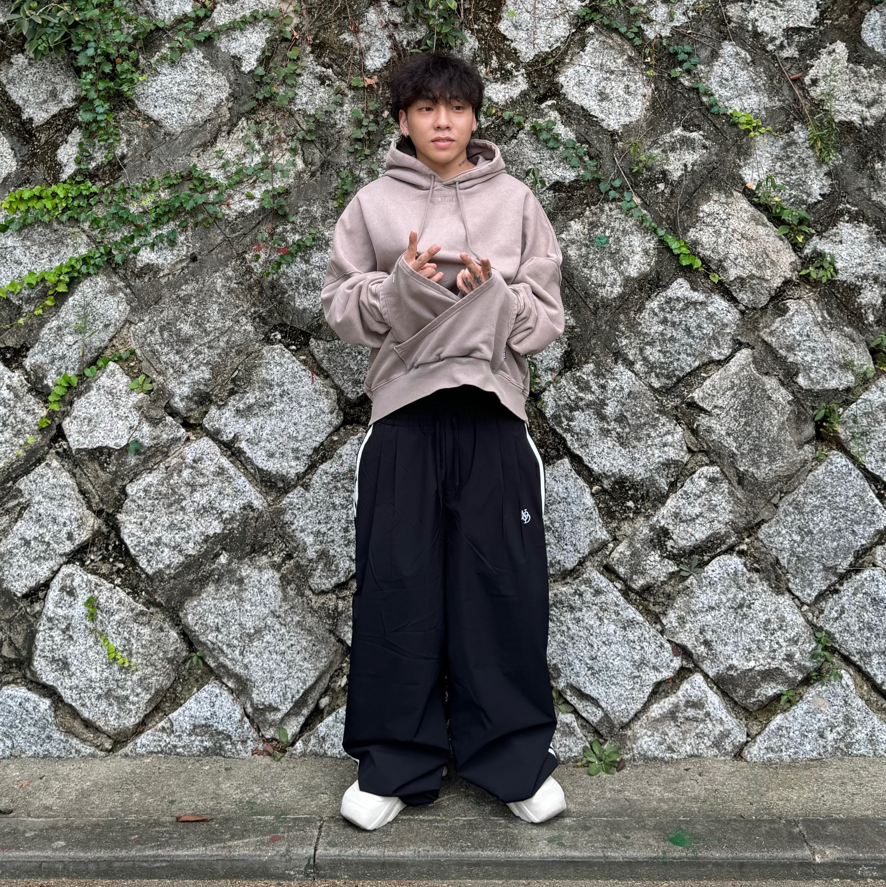 Crocs Echo Storm Tundra 착용 스타일 - 2