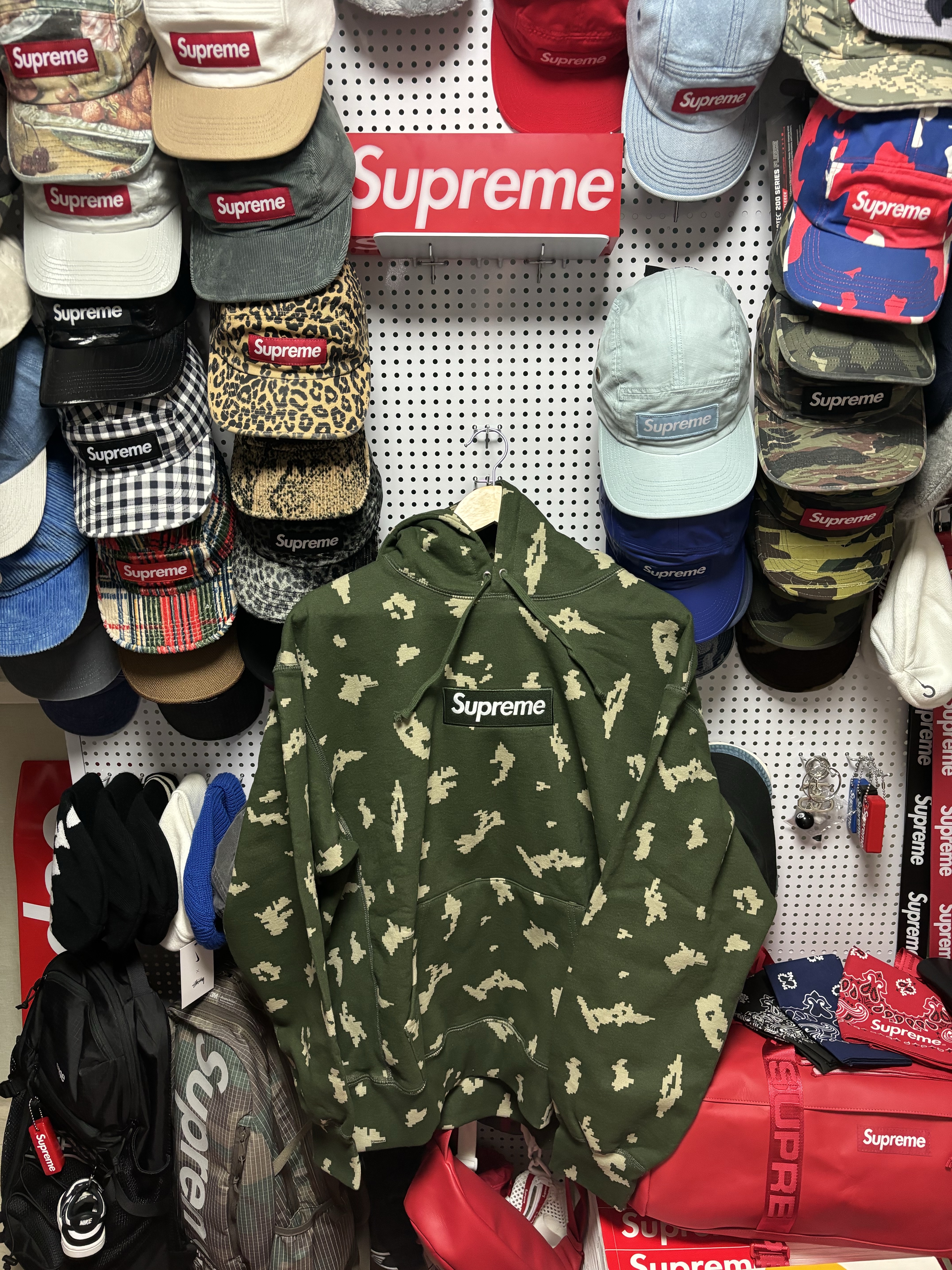 Supreme Box Logo Hooded Sweatshirt Olive Russian Camo - 21FW 착용 스타일 - 1