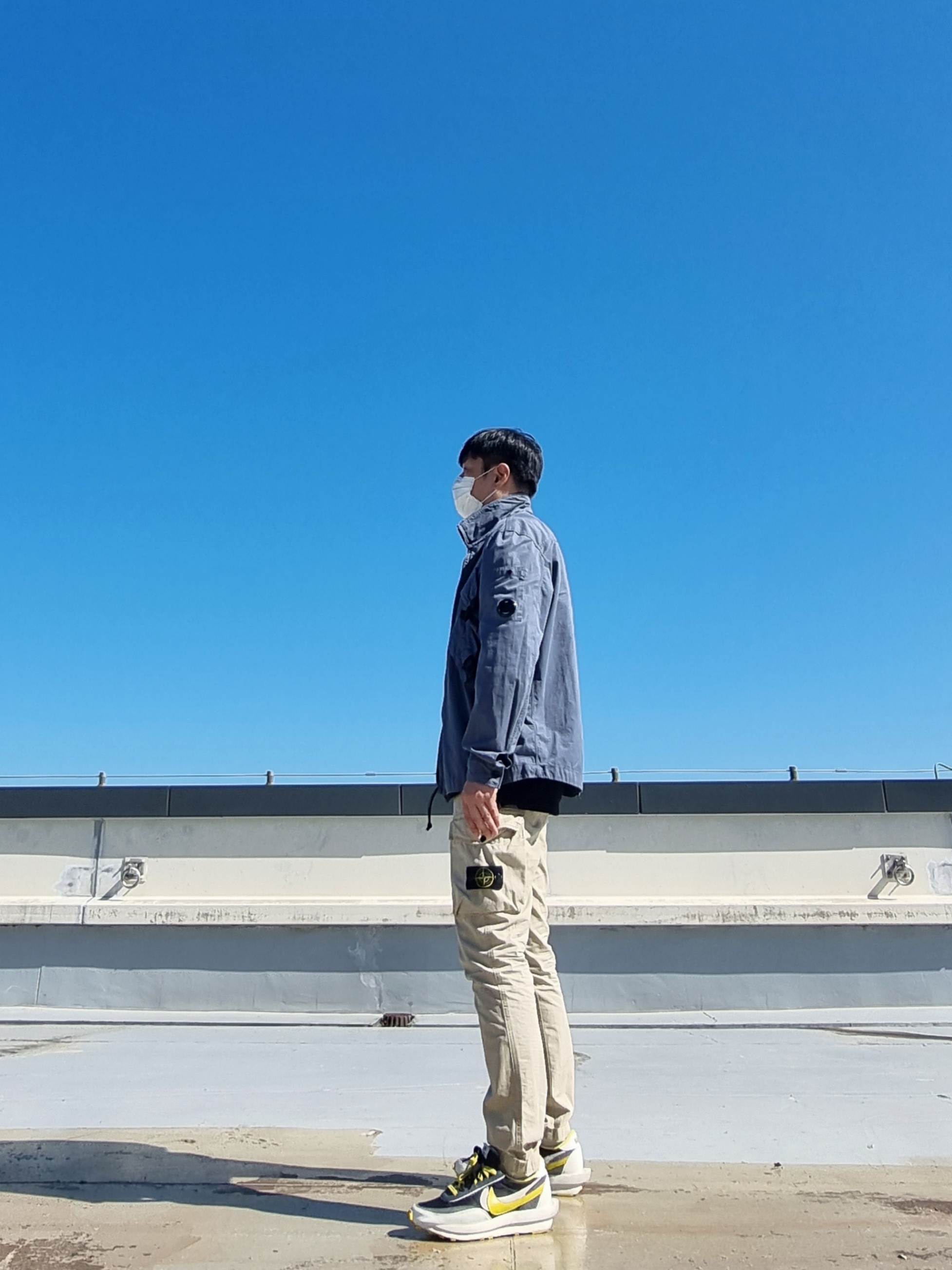 Nike x Sacai x Undercover LDWaffle Black Bright Citron, Stone Island 303WA Brushed Cotton Canvas Garment Dyed Cargo Pants Beige - 22SS 착용 스타일 - 3