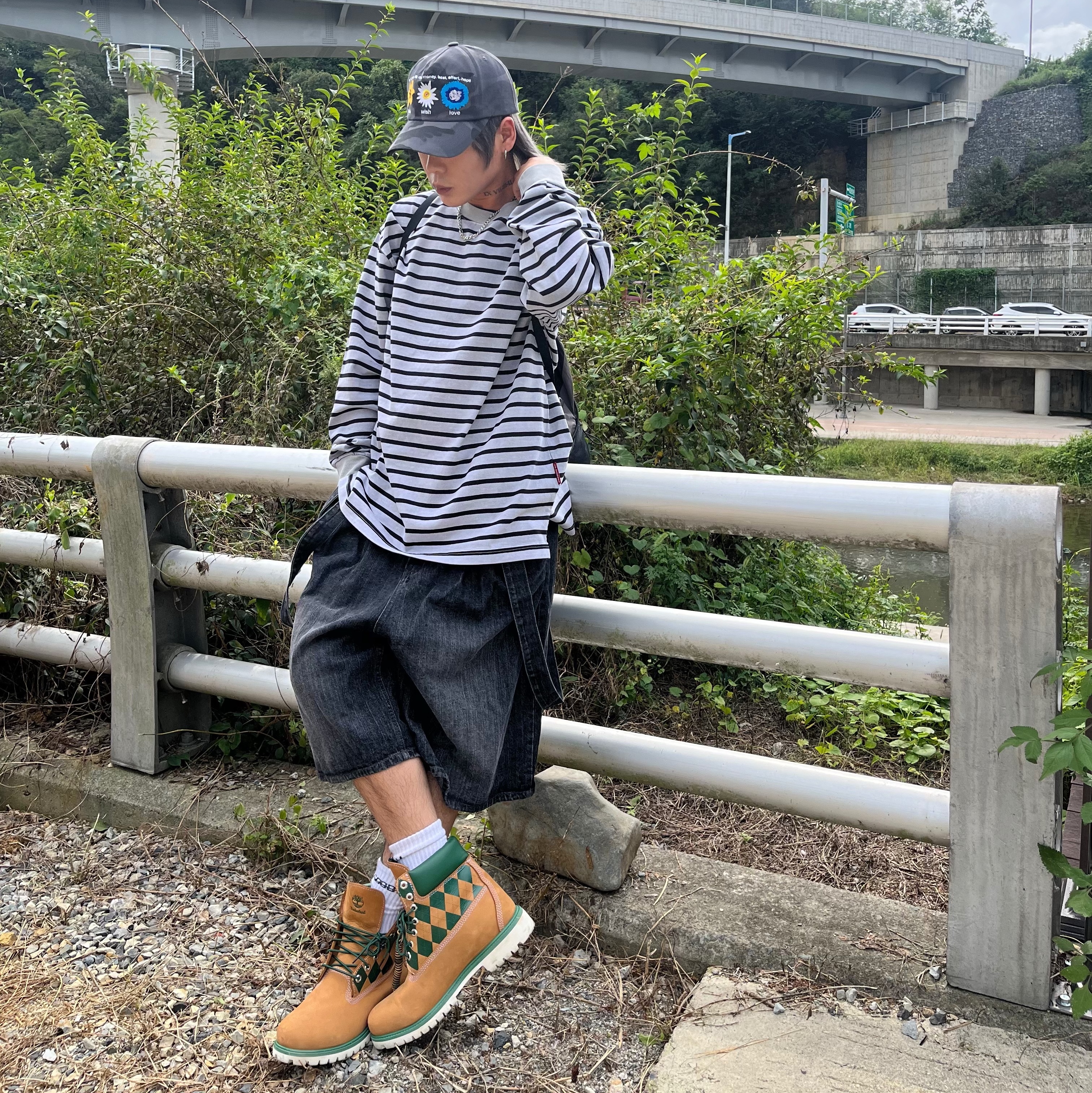 KASINA x Timberland 6 In Premium Vibram GTX Wheat 착용 스타일 - 3