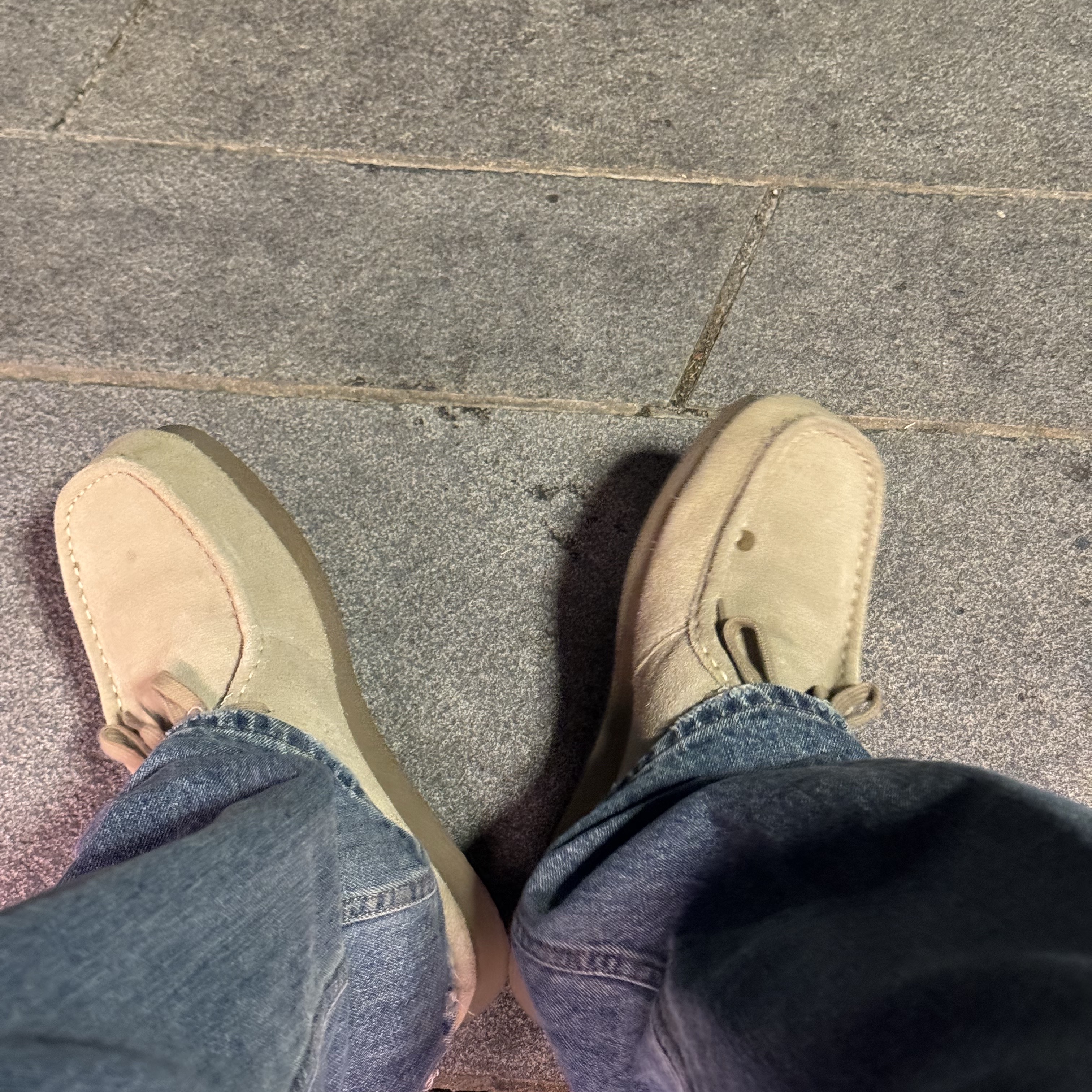 GU Real Leather Moccasin Shoes Beige 착용 스타일