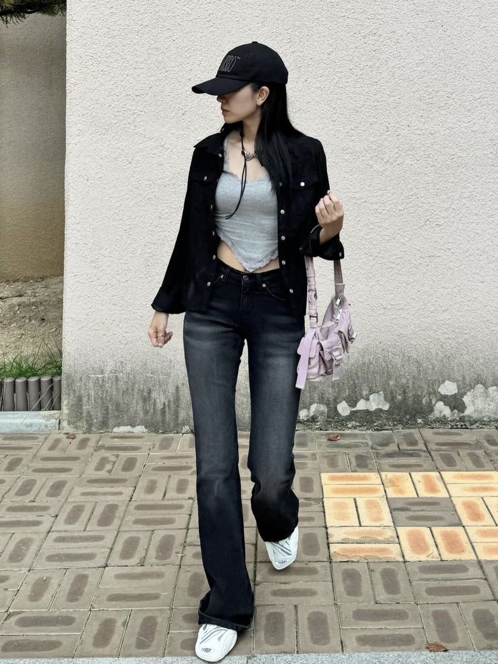 Zara Pocket Shoulder Bag Mauve Violet, (W) Balenciaga Tyrex Sneakers Black White 착용 스타일