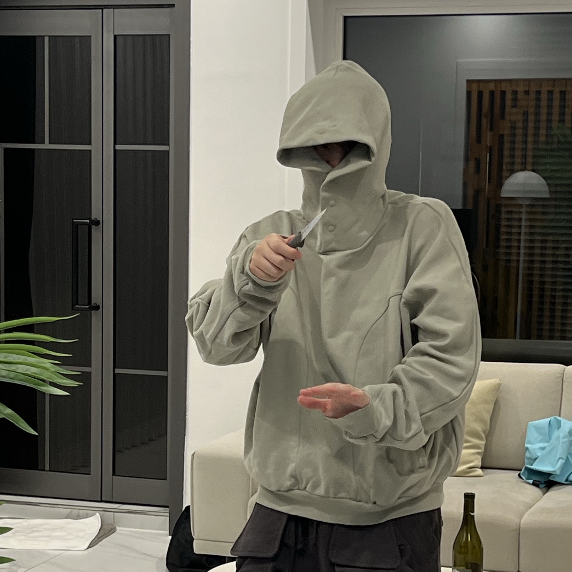 Grailz Geometry Hoodie Heather Grey 착용 스타일