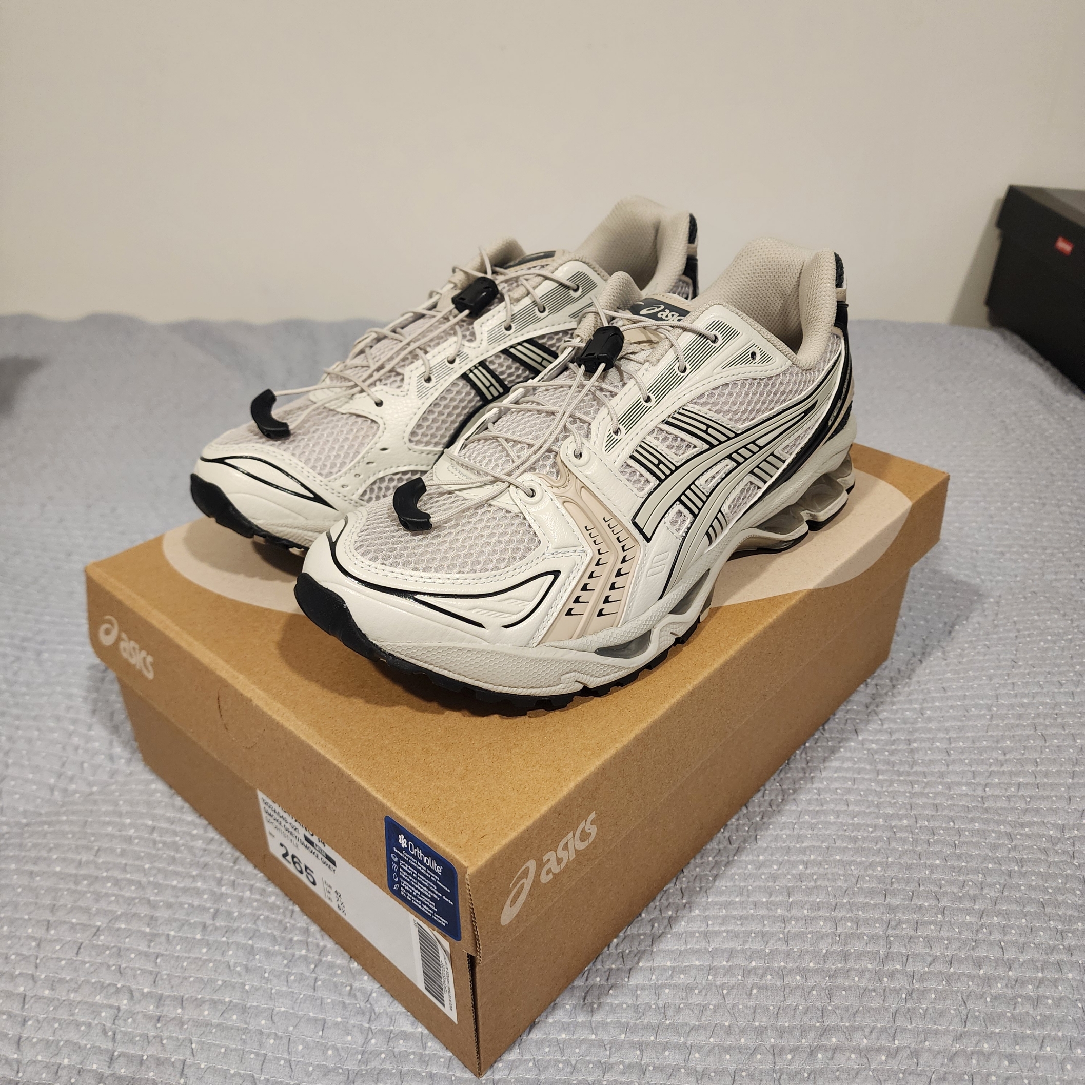 Asics Unlimited Gel-Kayano 14 Smoke Grey 착용 스타일 - 1