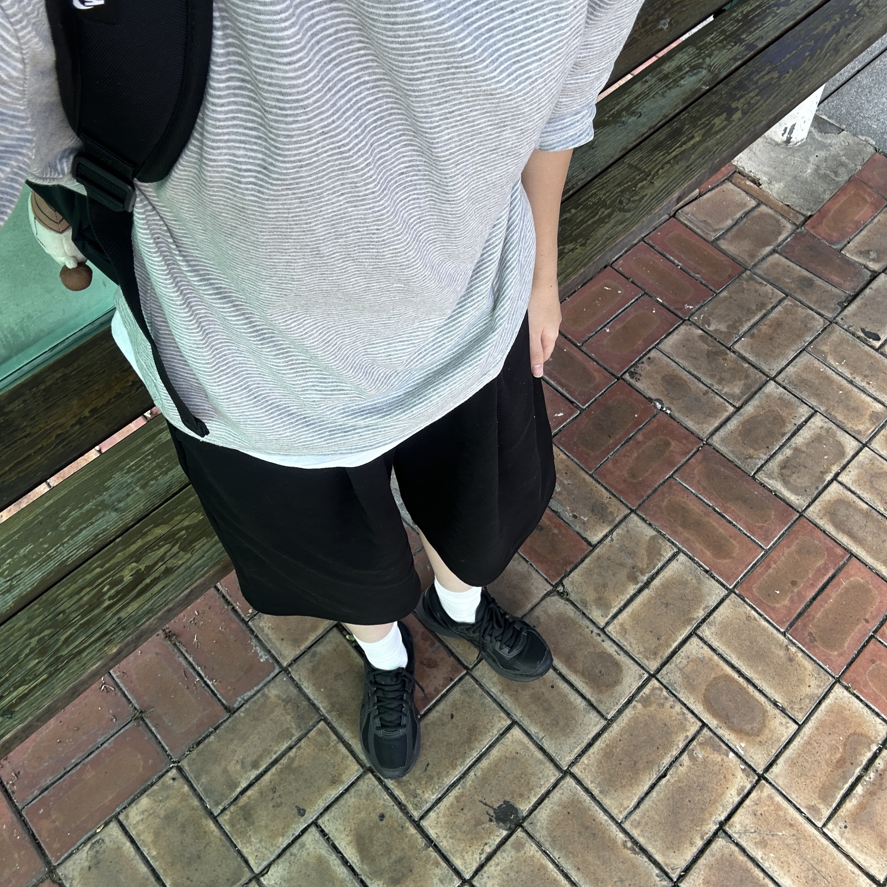 Asics Jog 100 S Black - 2E Wide 착용 스타일
