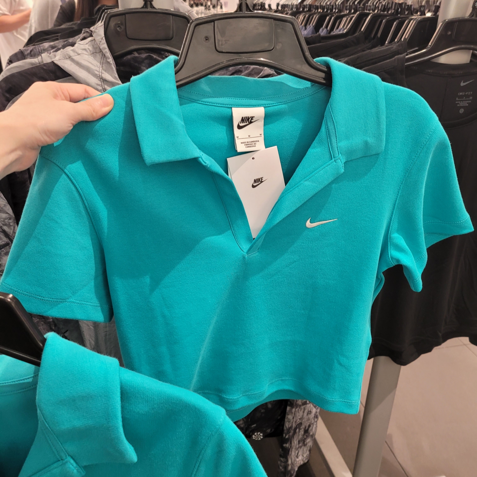 (W) Nike NSW Essential Short Sleeve Polo Top Dusty Cactus Sail - Asia 착용 스타일