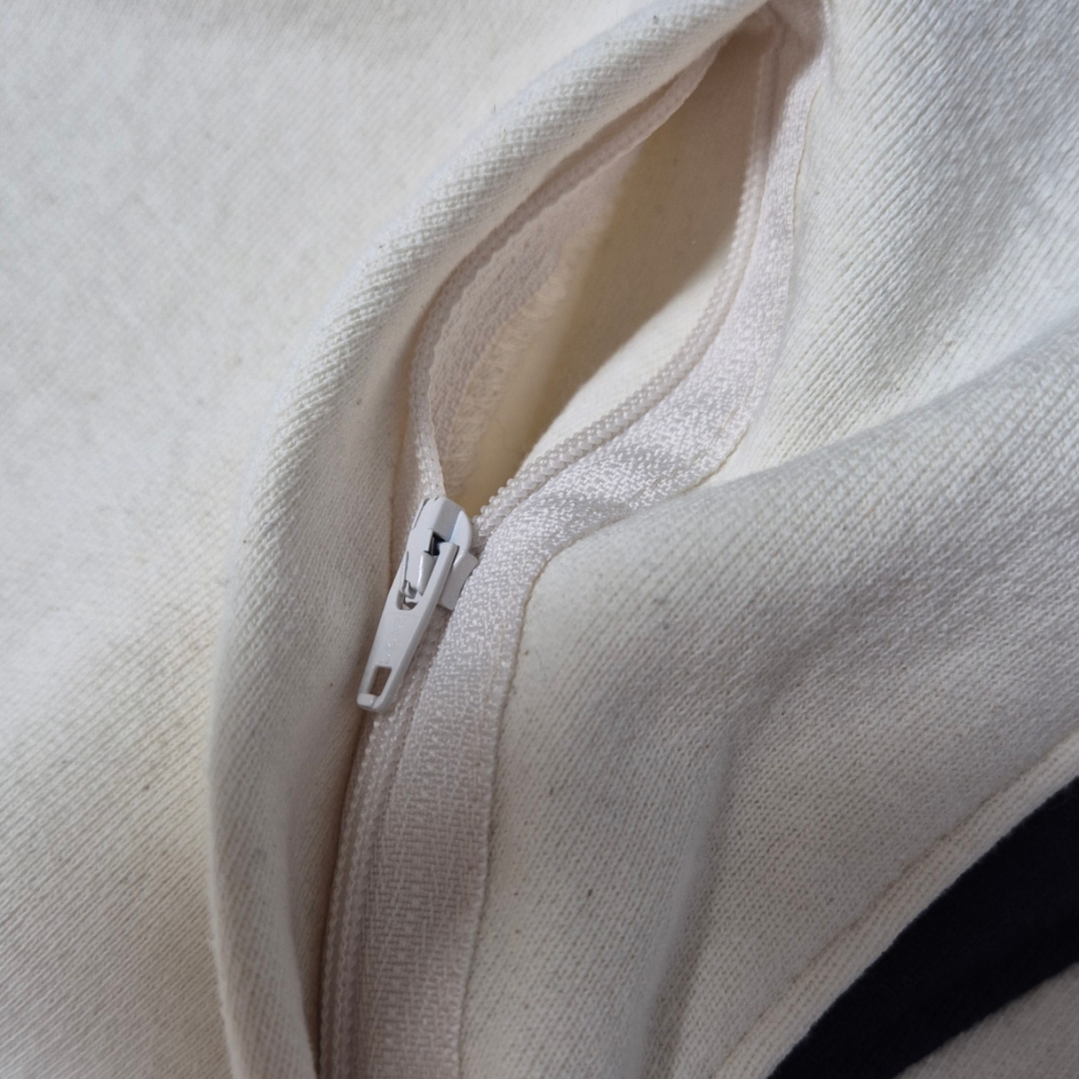 Supreme Division Hooded Sweatshirt Natural - 24FW 착용 스타일 - 7