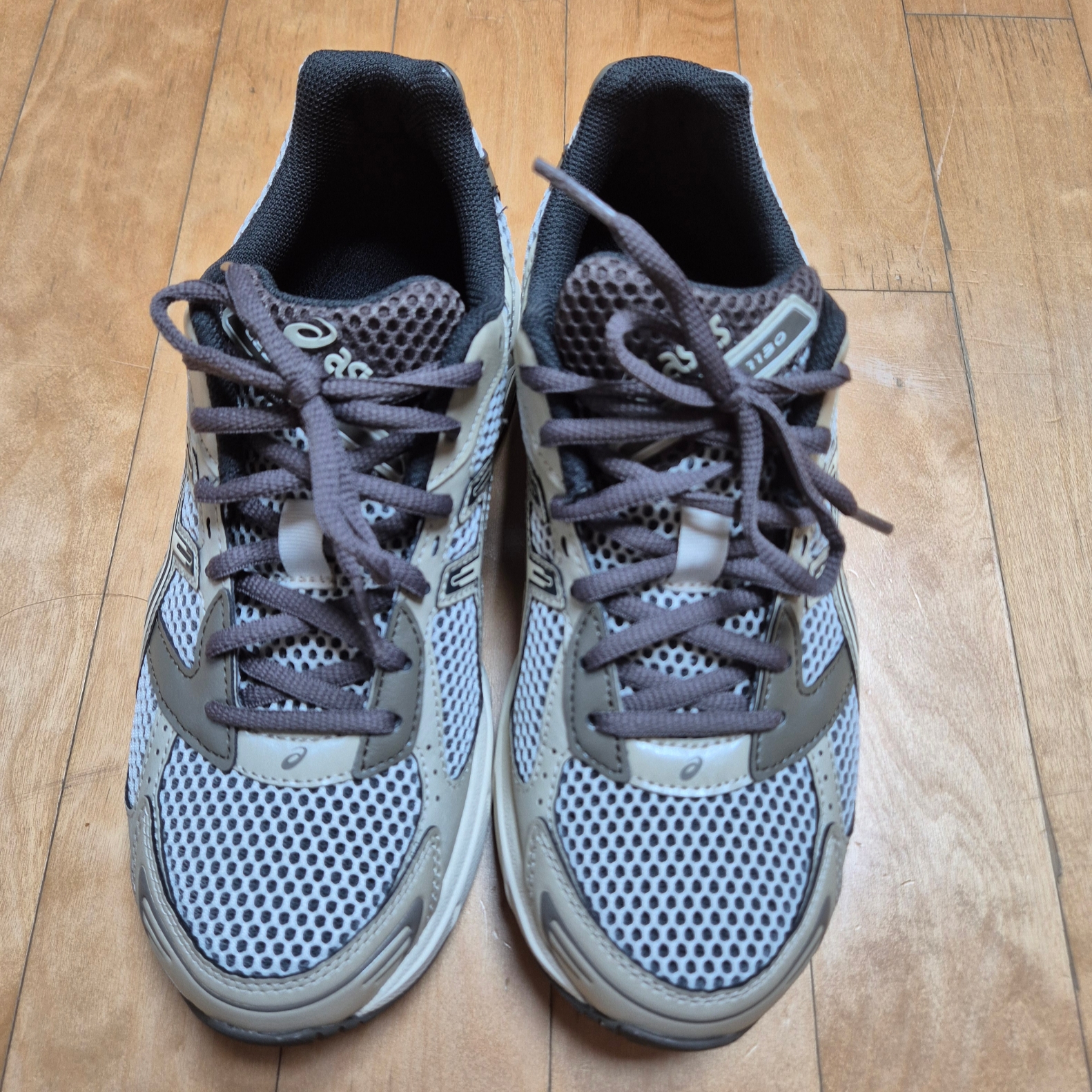 Asics Gel-1130 Birch Dark Taupe - Korea Exclusive 착용 스타일 - 1