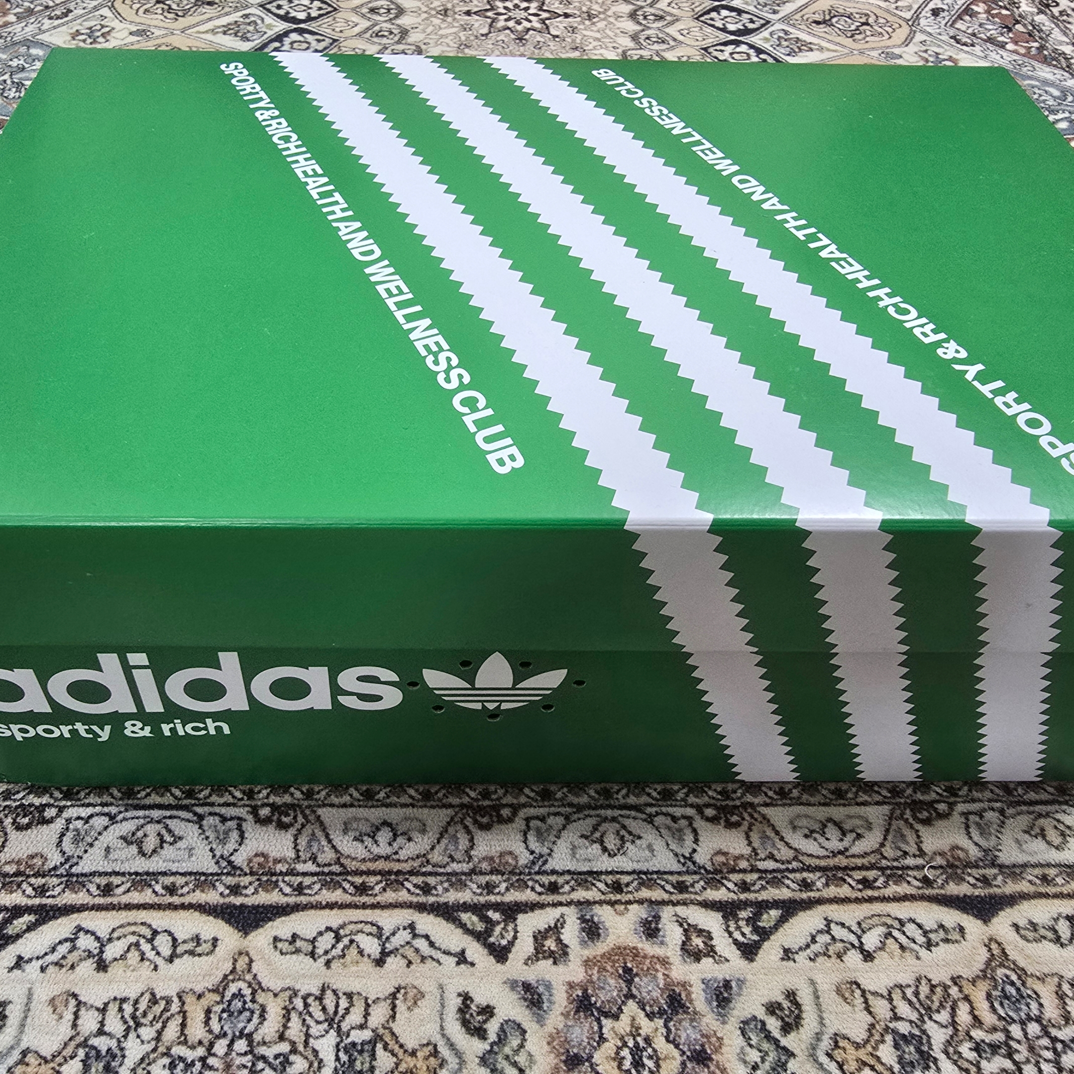 Adidas x Sporty & Rich Adistar Cushion Cloud White Night Indigo 착용 스타일 - 1
