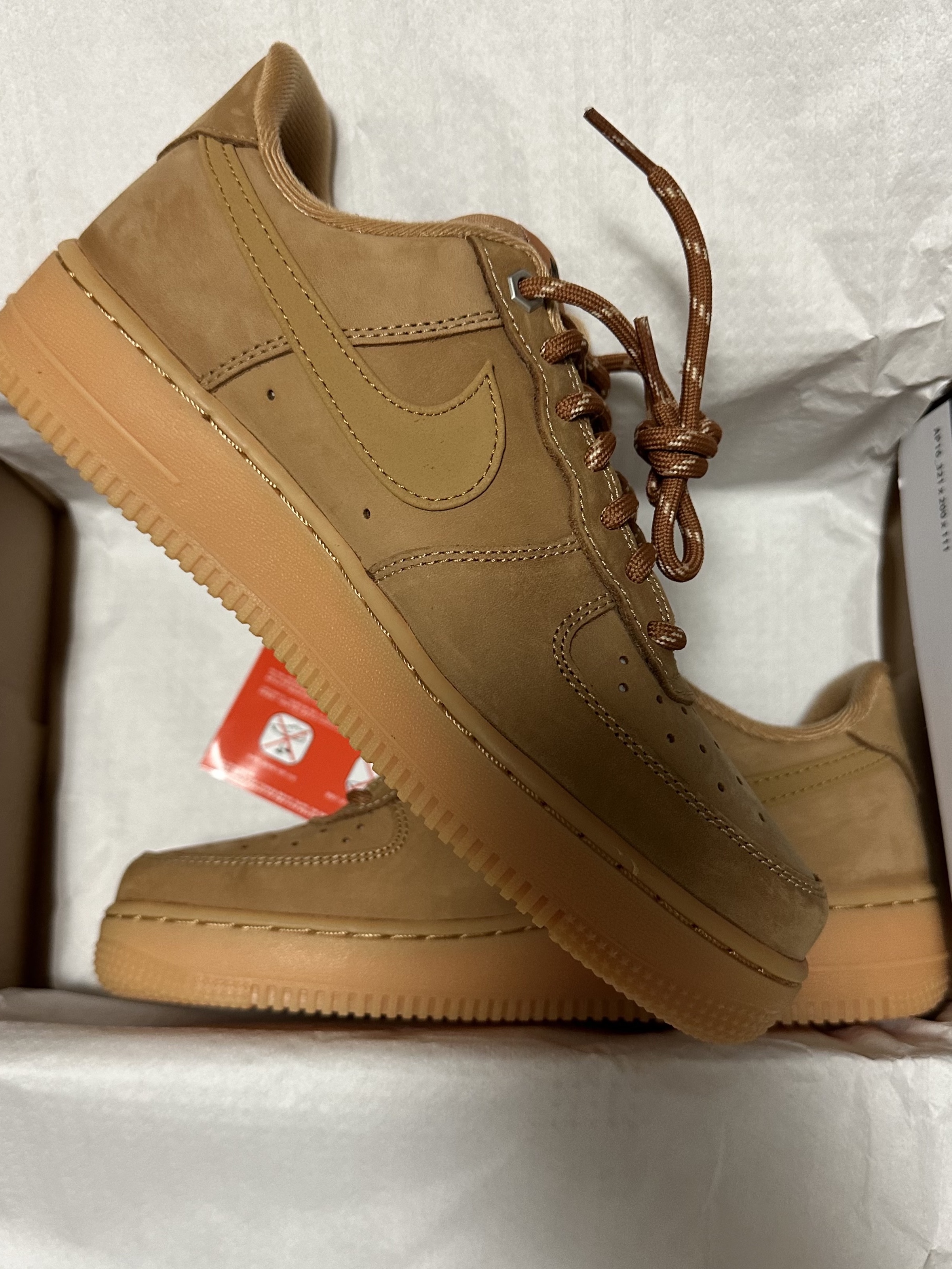 Nike Air Force 1 '07 WB Flax 착용 스타일 - 2