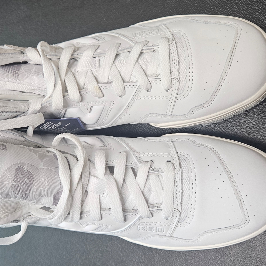 New Balance 650R White Black Grey 착용 스타일 - 2