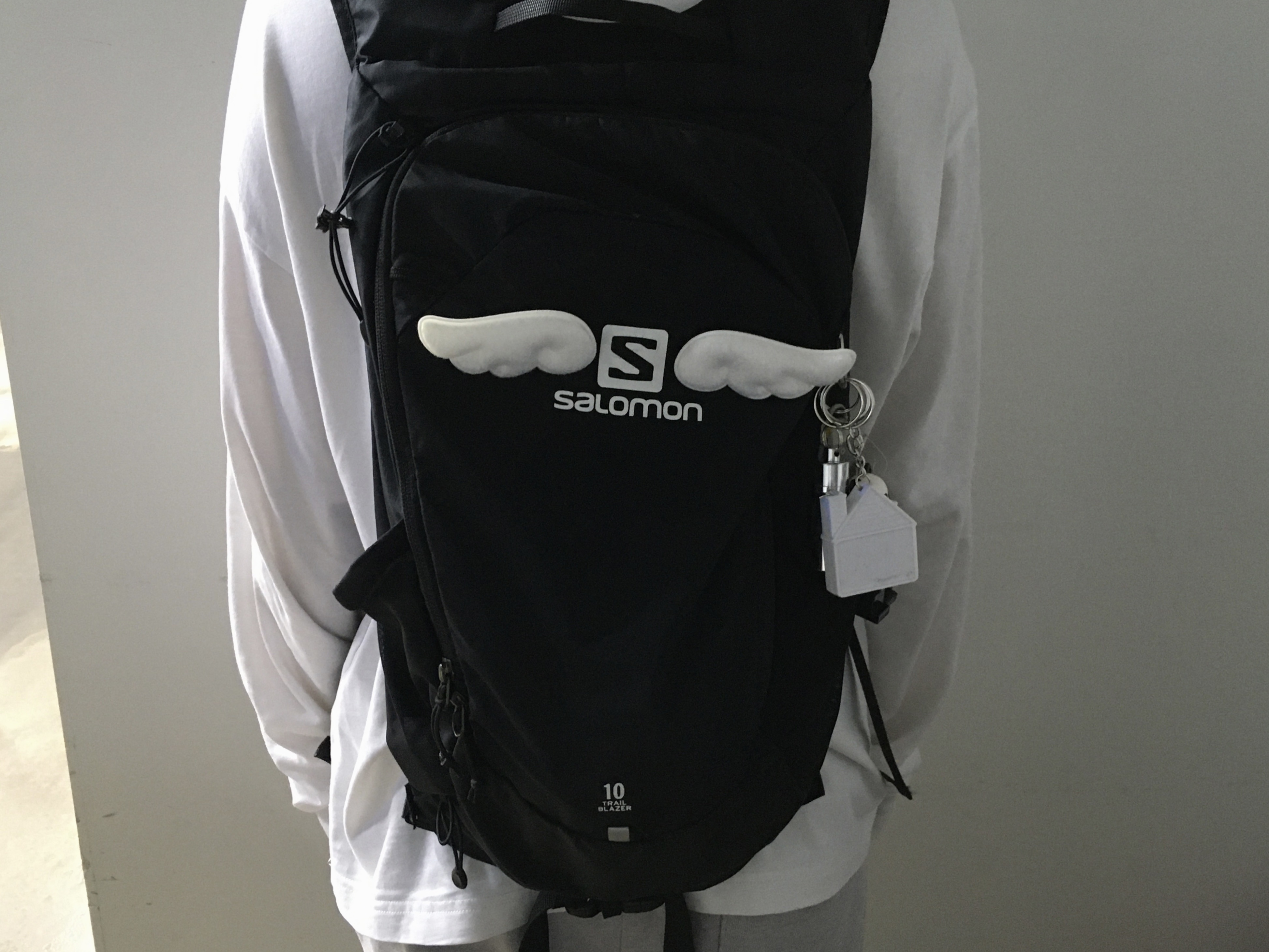 Ostrya Swirl 5 Panel Cap Black 착용 스타일 - 1