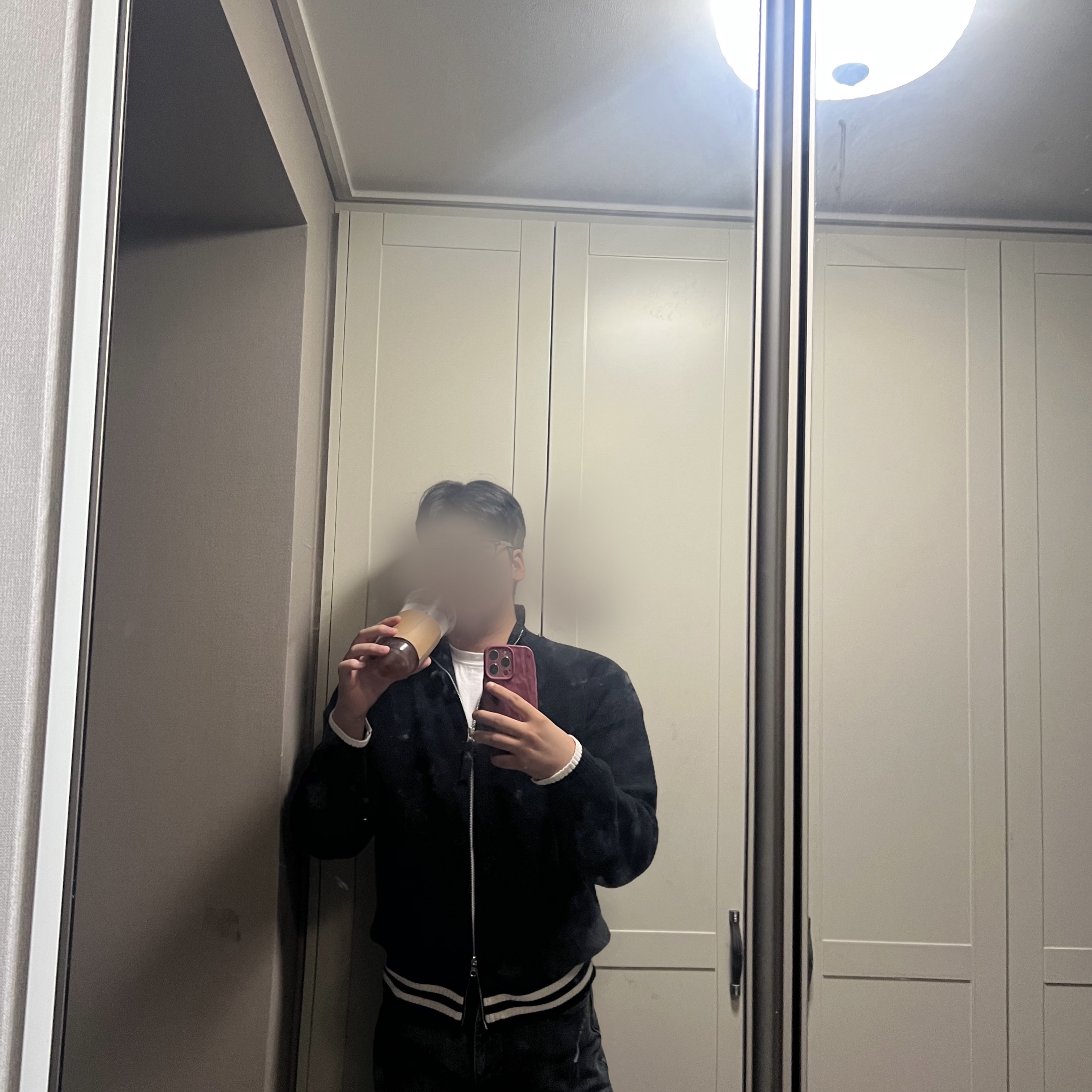 Matin Kim Spell Point Stripe Knit Cardigan Black 착용 스타일