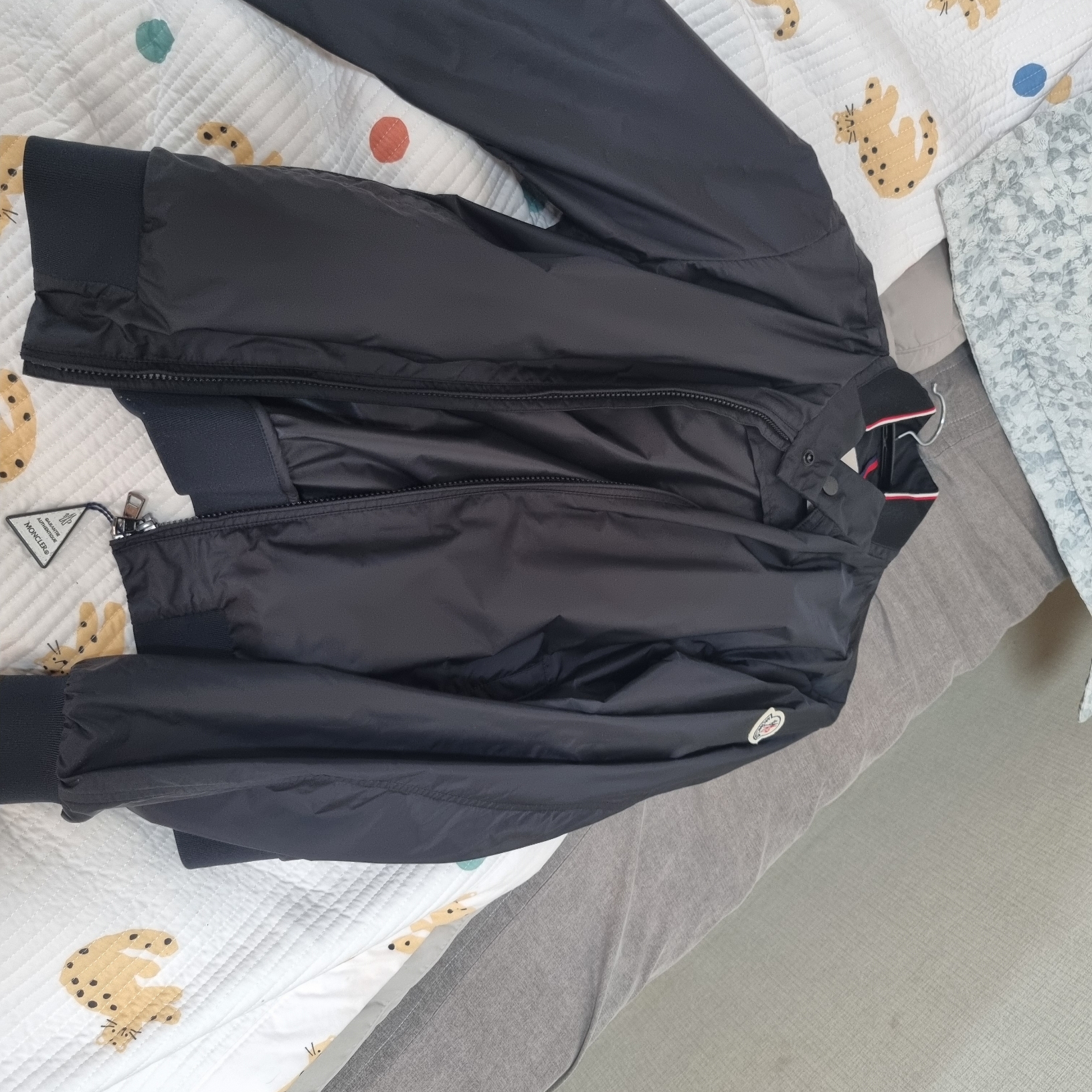 Moncler Reppe Rain Jacket Black - 22SS 착용 스타일