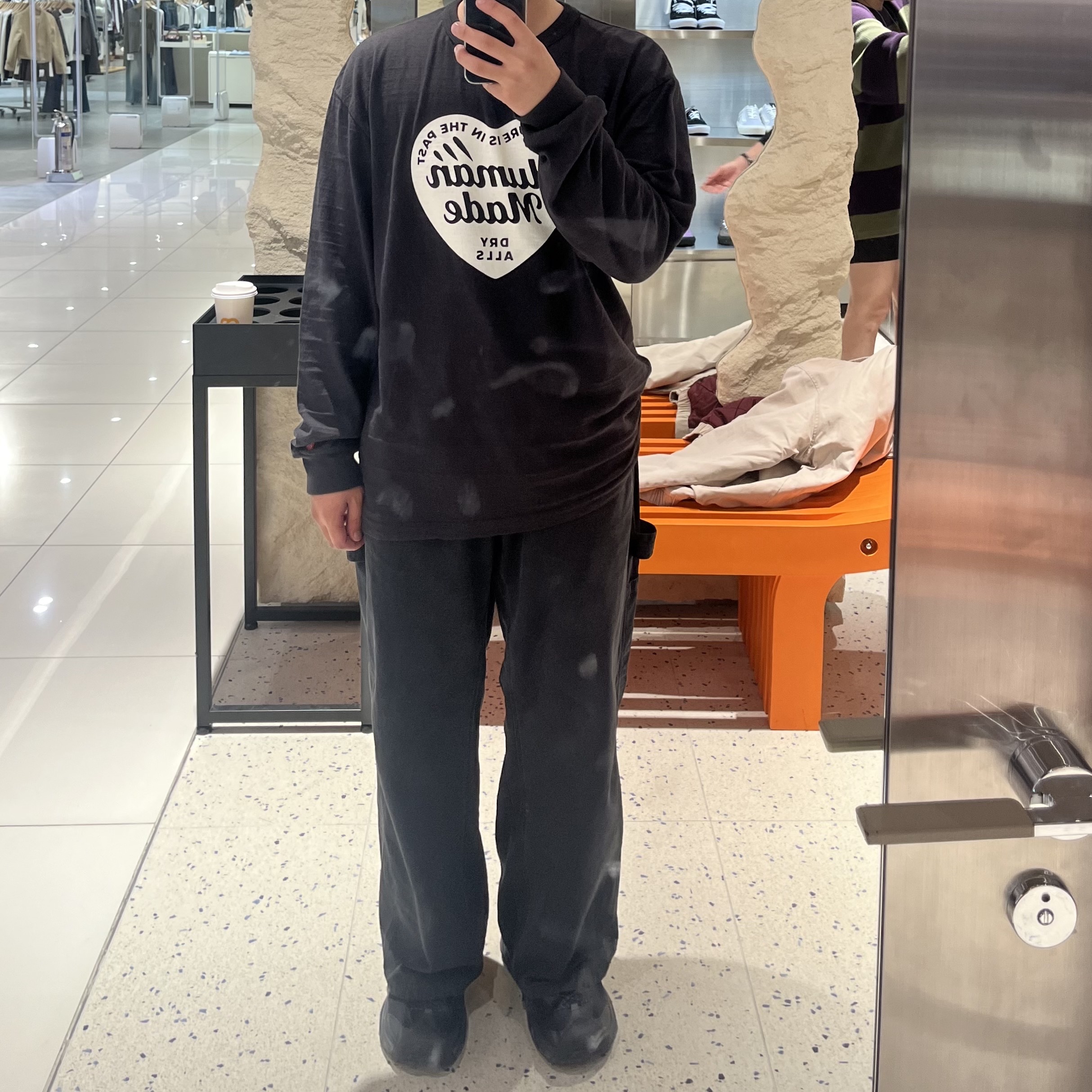 Human Made Graphic L/S T-Shirt Black, Hoka Hopara 2 Black 착용 스타일
