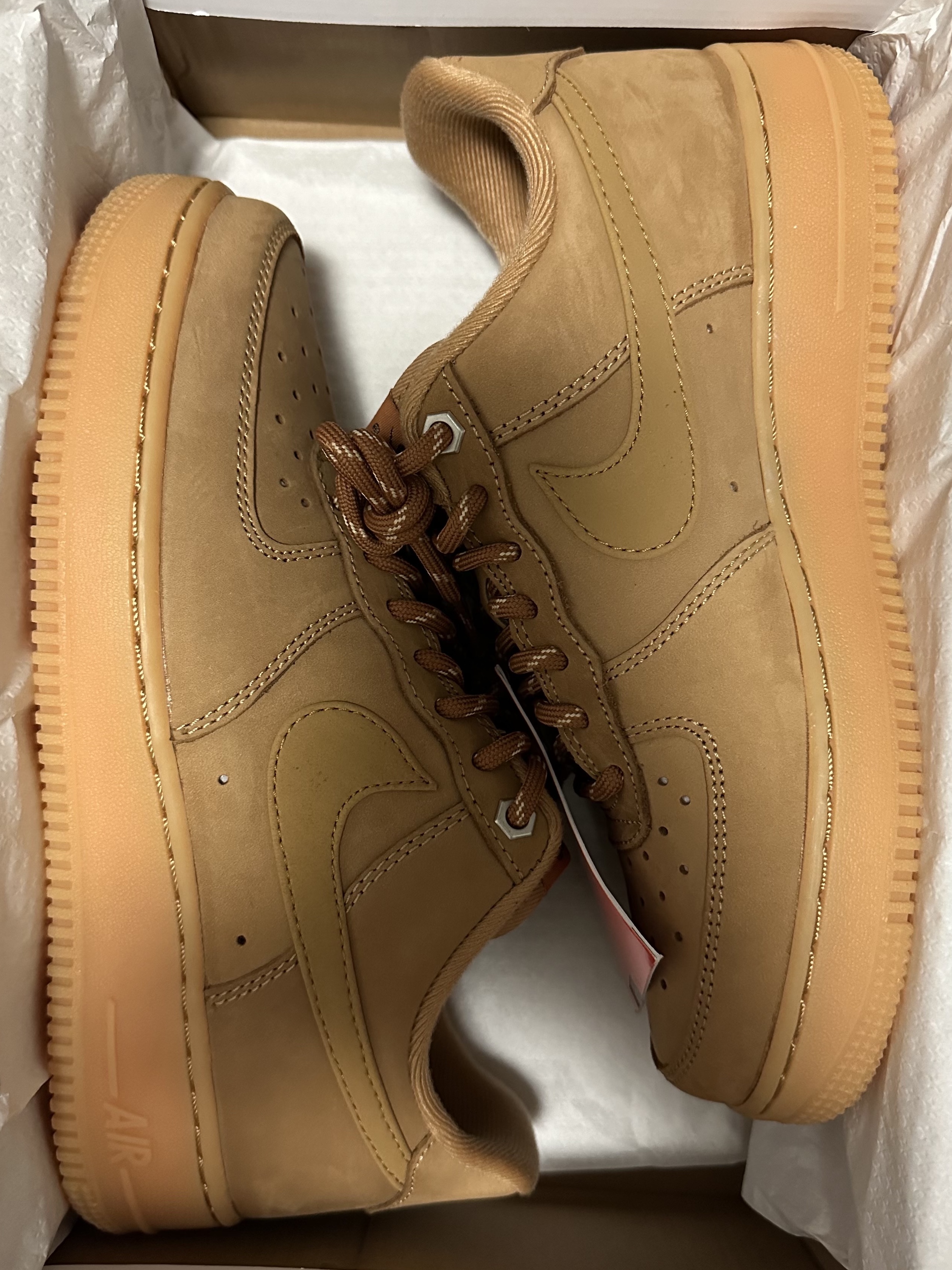 Nike Air Force 1 '07 WB Flax 착용 스타일 - 1
