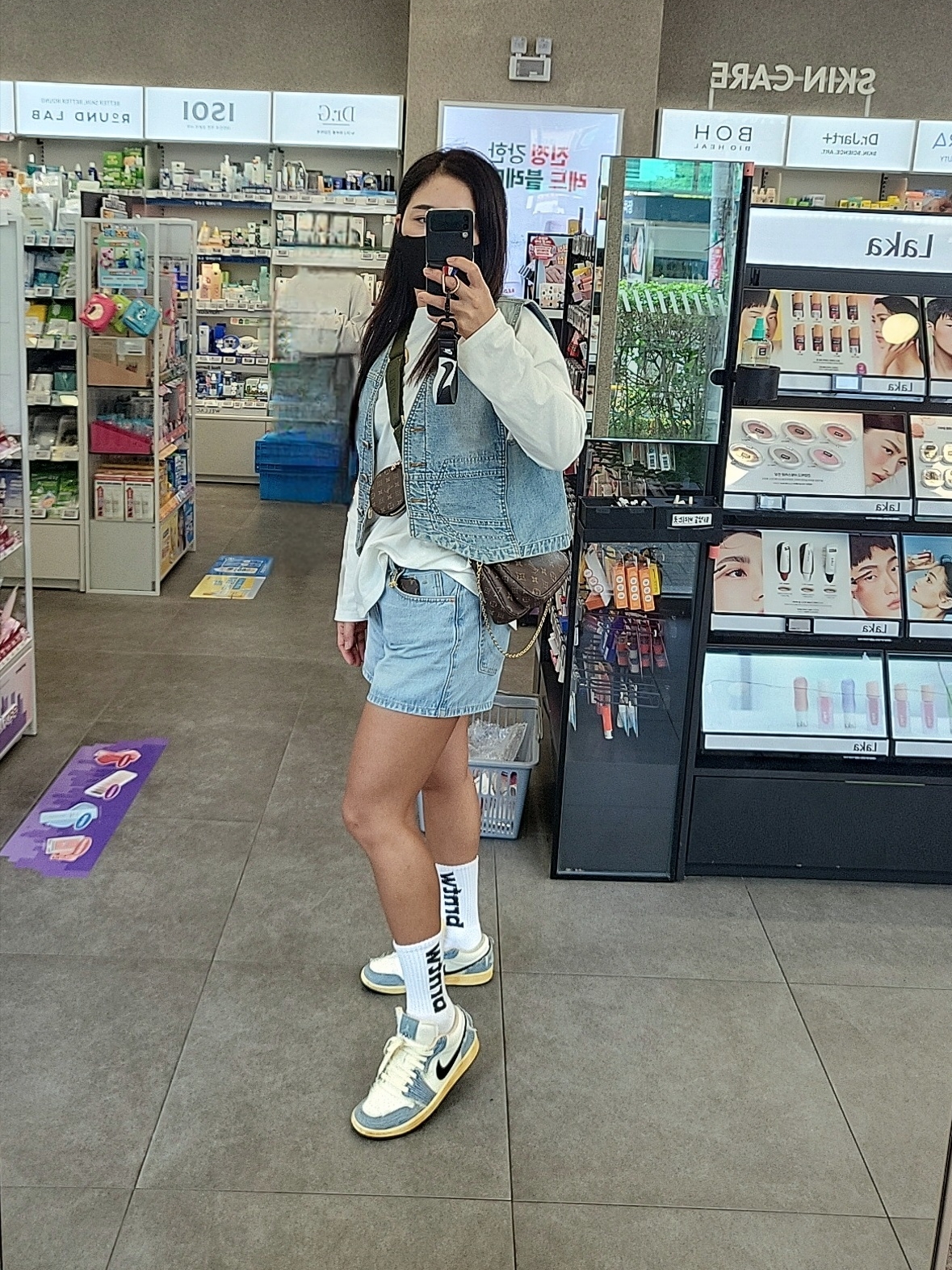 Jordan 1 Low World Make Japan, Louis Vuitton Multi Pochette Accessoires Monogram Khaki 착용 스타일 - 2
