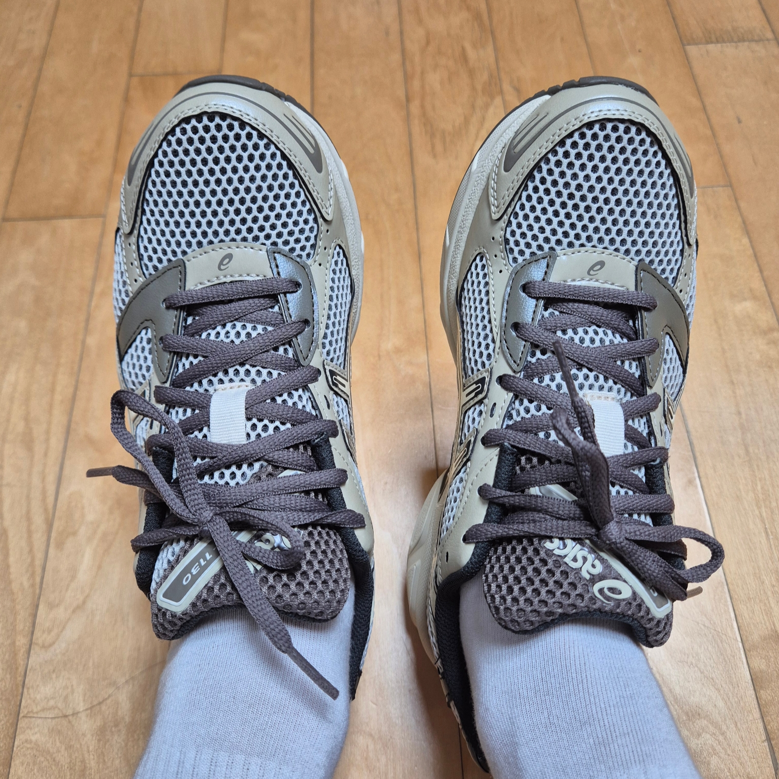 Asics Gel-1130 Birch Dark Taupe - Korea Exclusive 착용 스타일 - 2