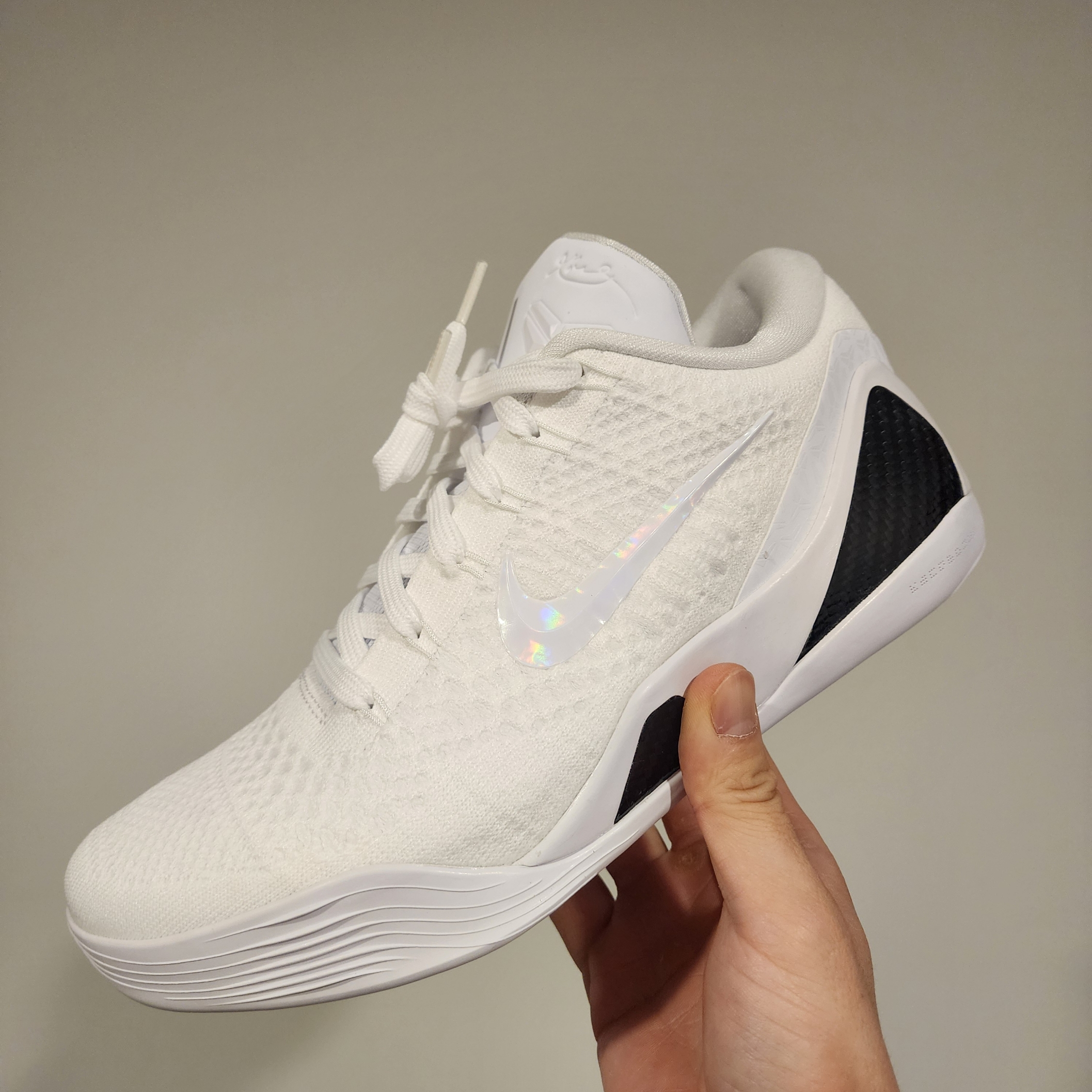 Nike Kobe 9 Elite Low Protro Halo 착용 스타일 - 2