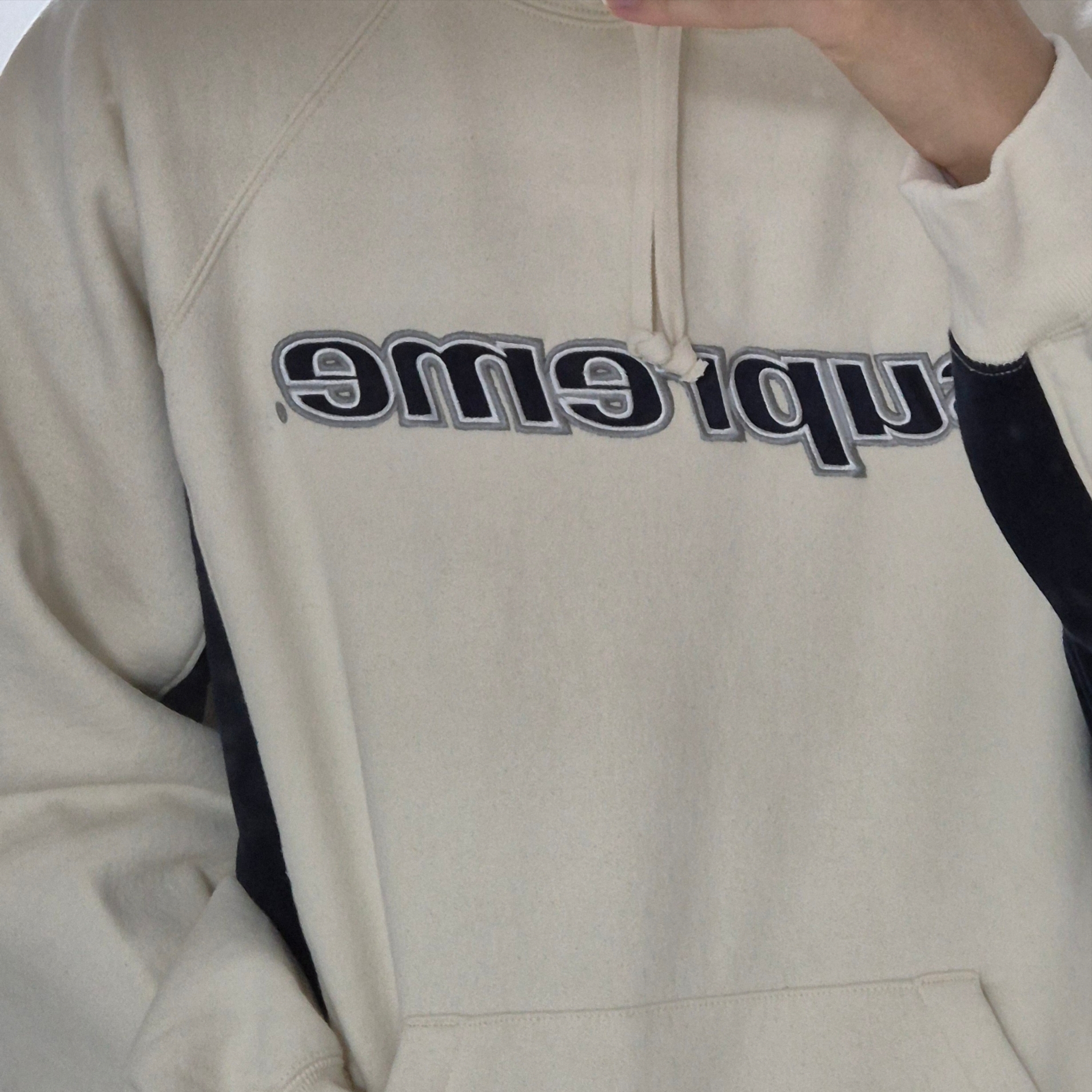 Supreme Division Hooded Sweatshirt Natural - 24FW 착용 스타일 - 2