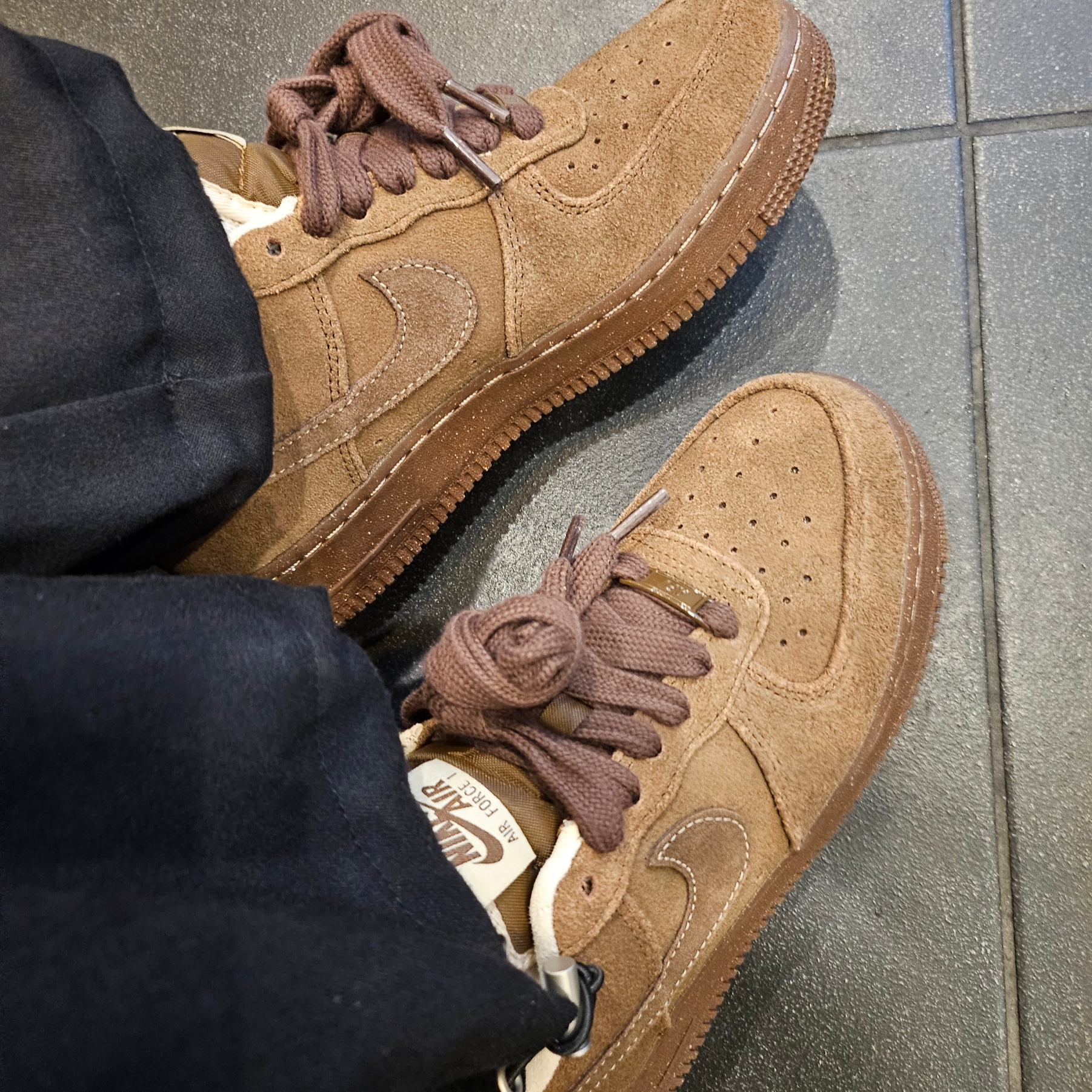 (W) Nike Air Force 1 '07 Cacao Wow 착용 스타일