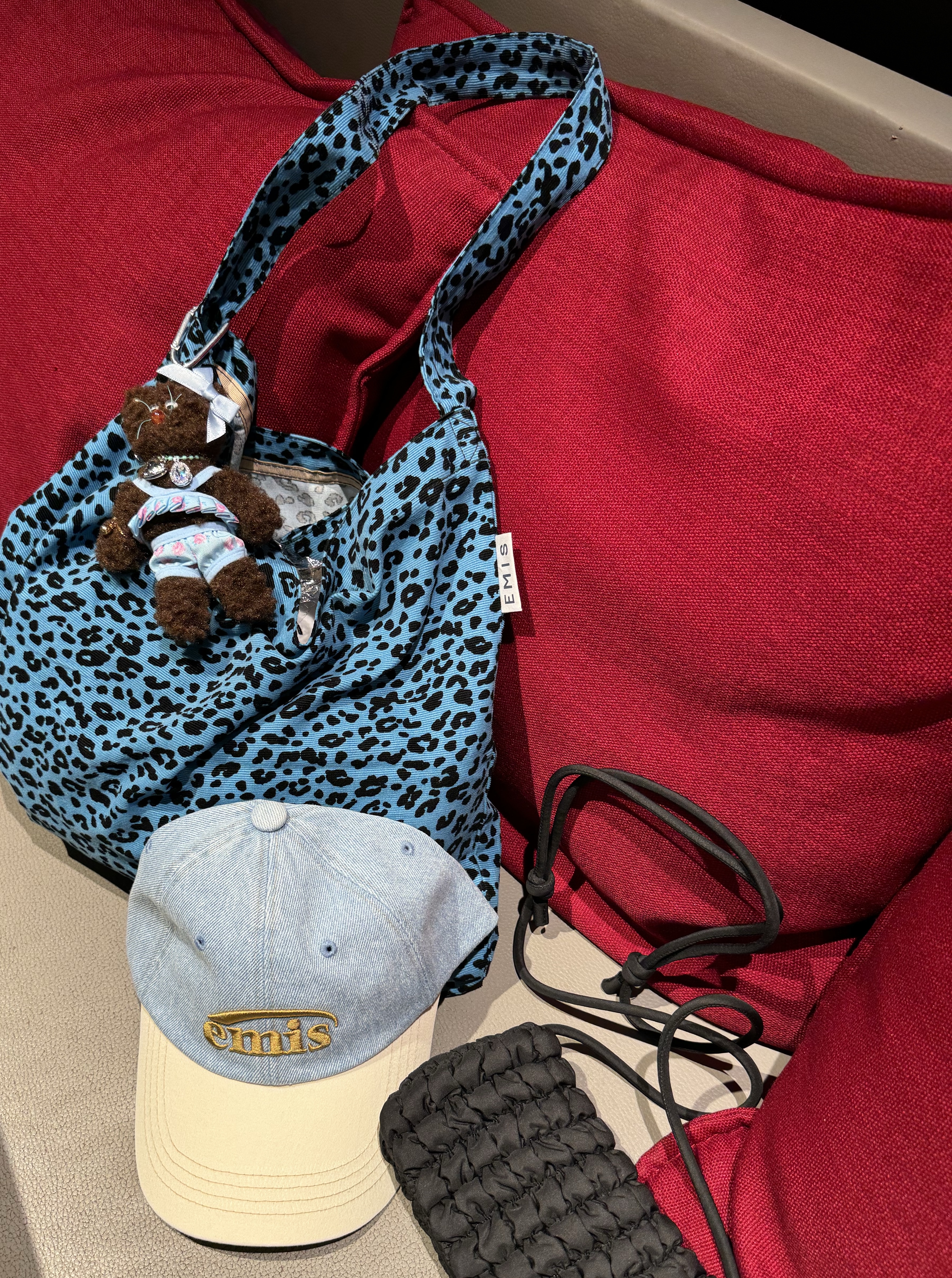Emis Washed Denim Ball Cap Light Blue Denim Cream, Emis 22Y Leopard Corduroy Eco Bag Blue 착용 스타일 - 5