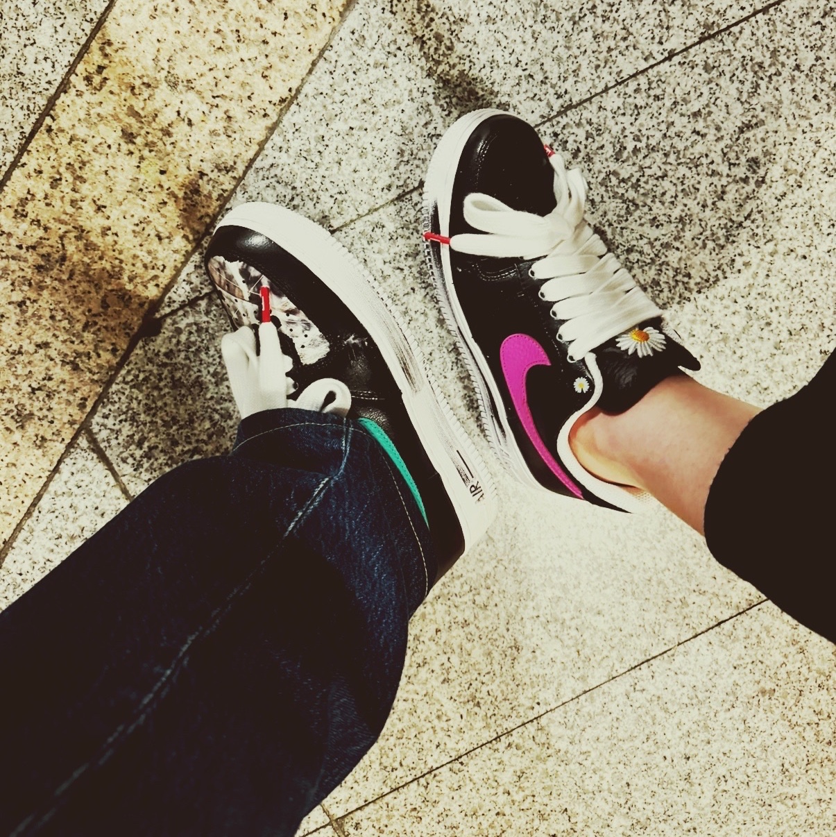 Nike x Peaceminusone Air Force 1 Low Para-Noise 3.0 Black and Multicolor 착용 스타일