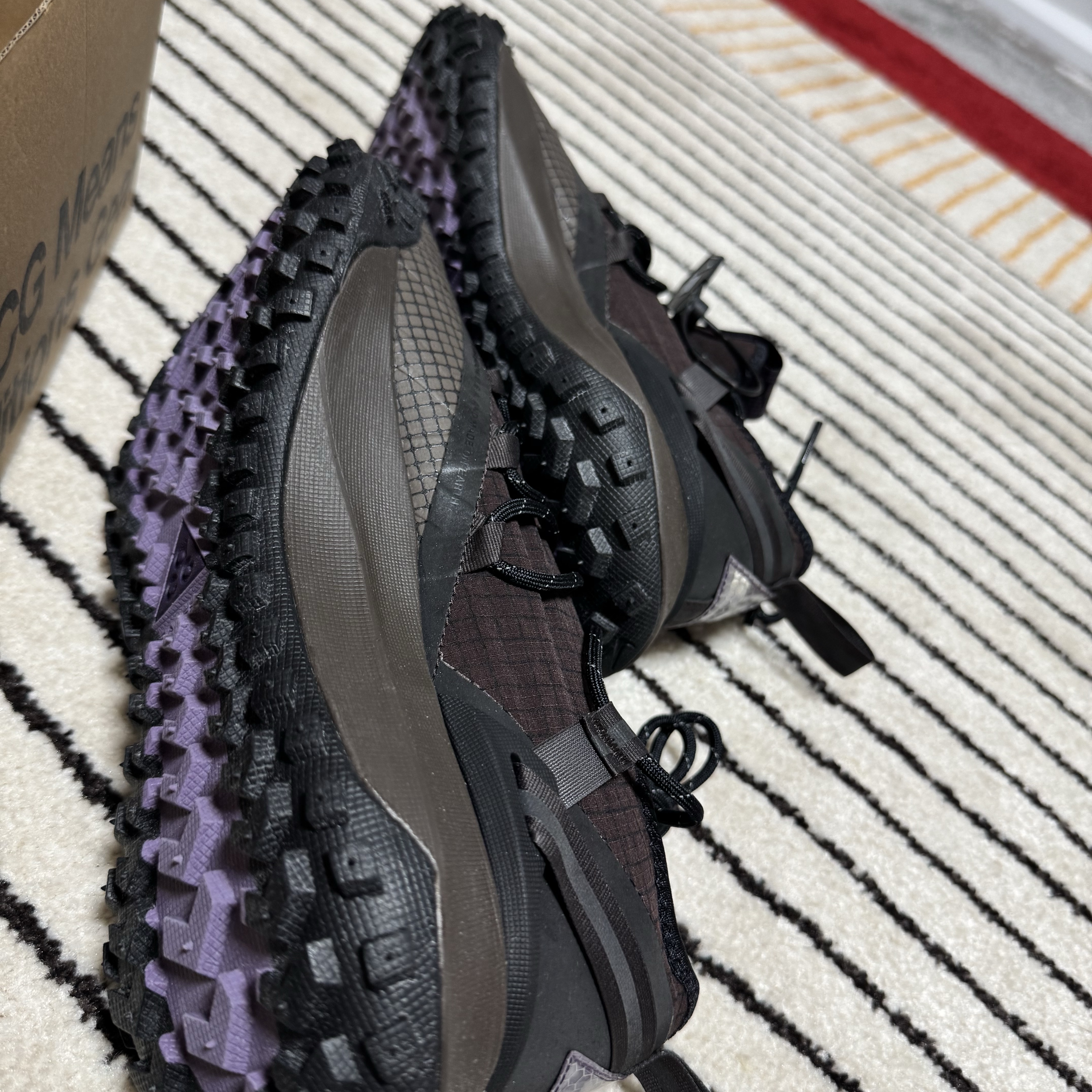 Nike ACG Mountain Fly Low Brown Basalt 착용 스타일