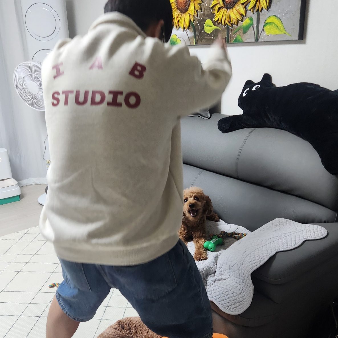 IAB Studio Half Zip-Up Oatmeal Burgundy, Jordan 1 Retro Low OG Mocha 착용 스타일 - 3