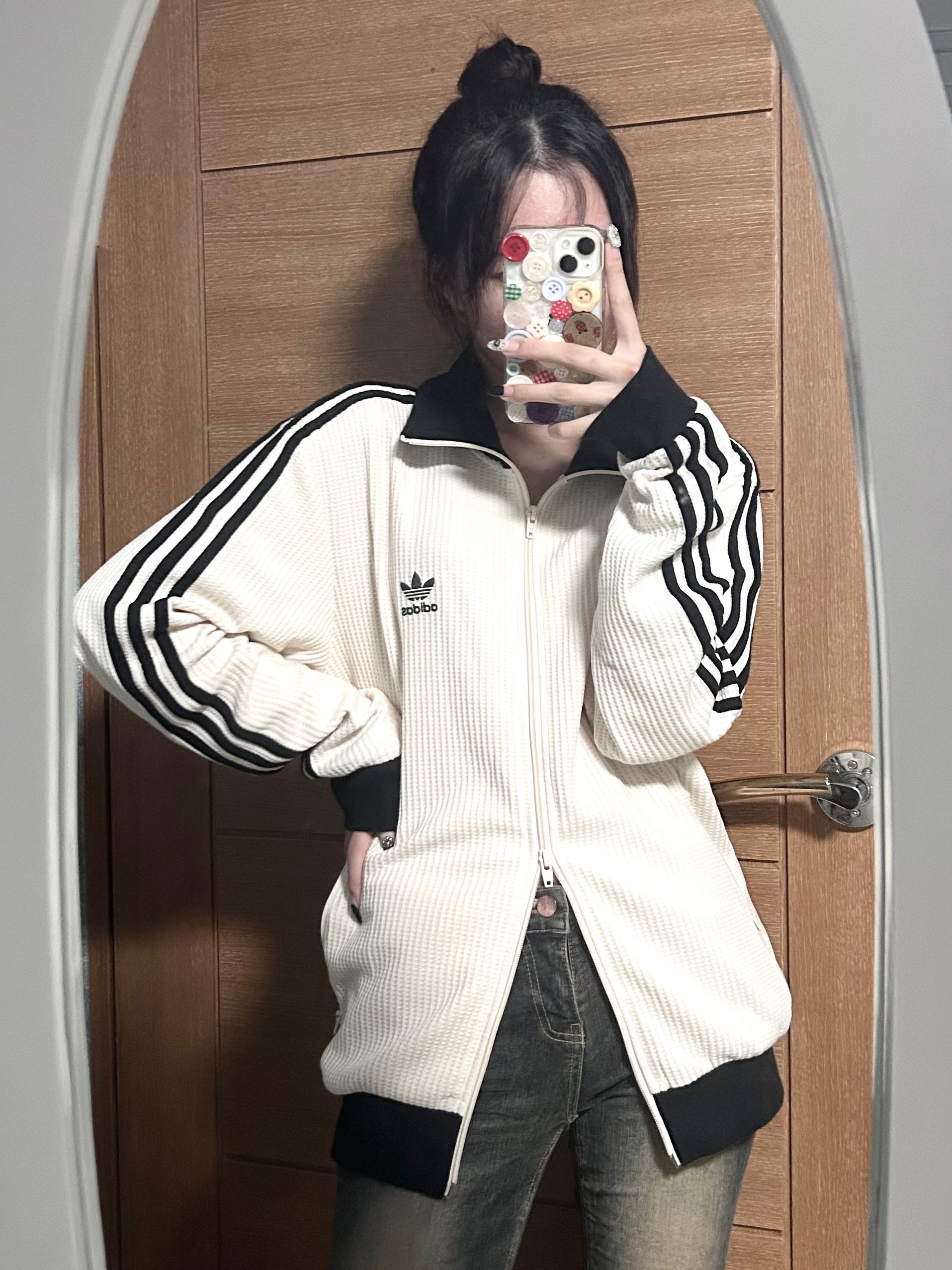 Adidas Waffle Beckenbauer Track Top Wonder White - KR Sizing, Adidas Waffle Beckenbauer Track Top Black - KR Sizing 착용 스타일 - 2