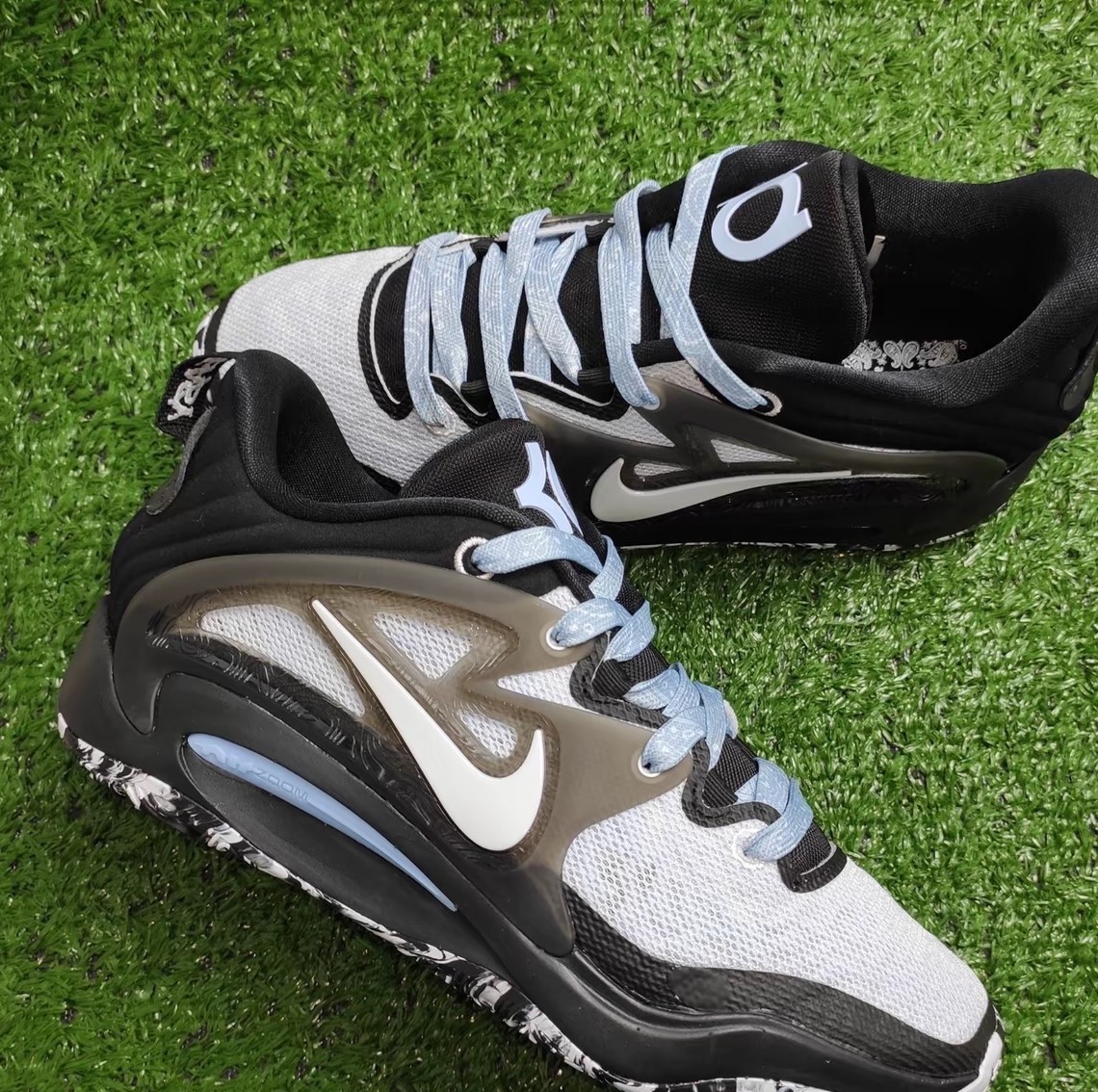 Nike KD 15 EP White Black 착용 스타일 - 2