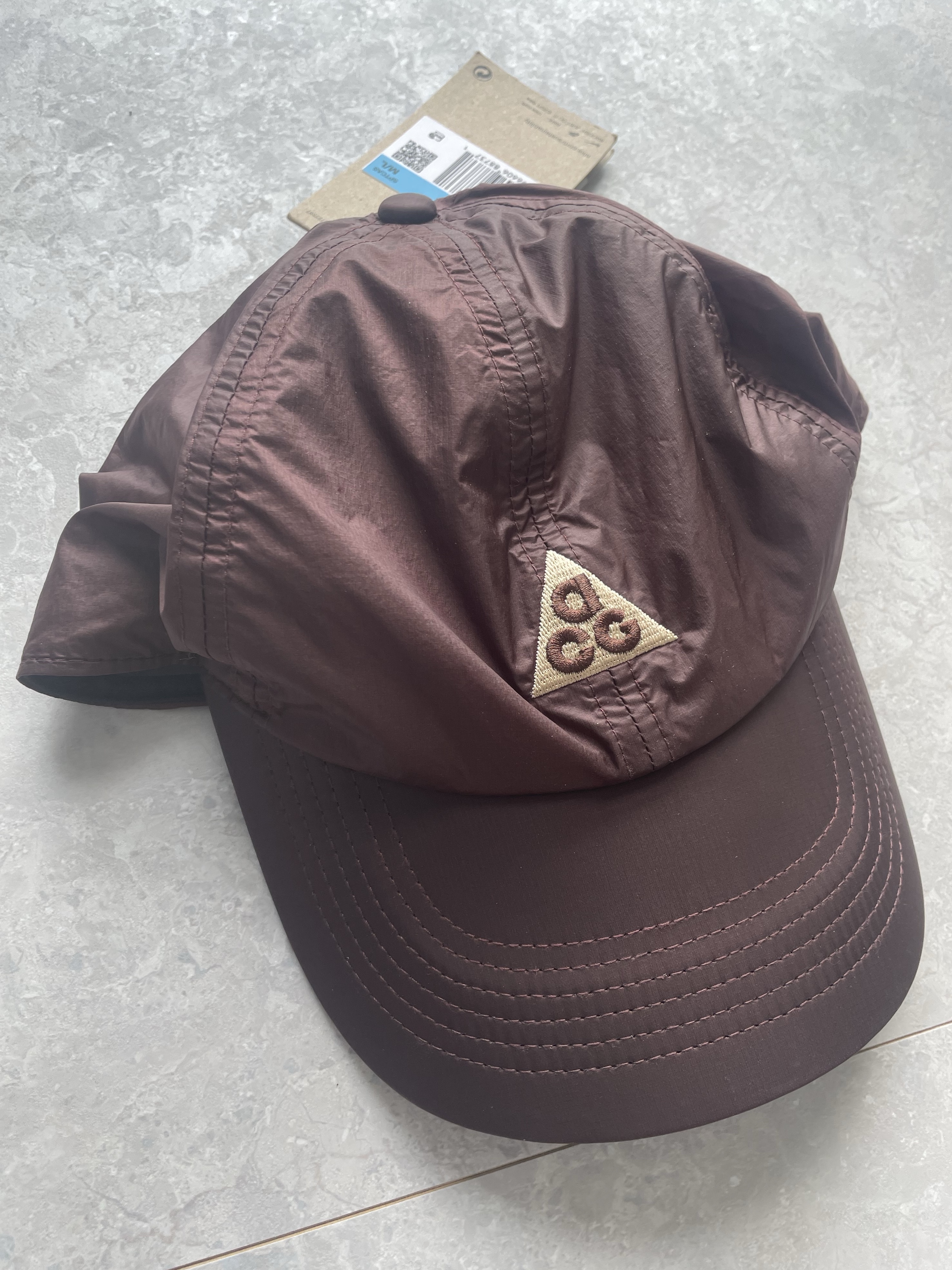 Nike ACG Dri-Fit Club Unstructured Cap Earth 착용 스타일