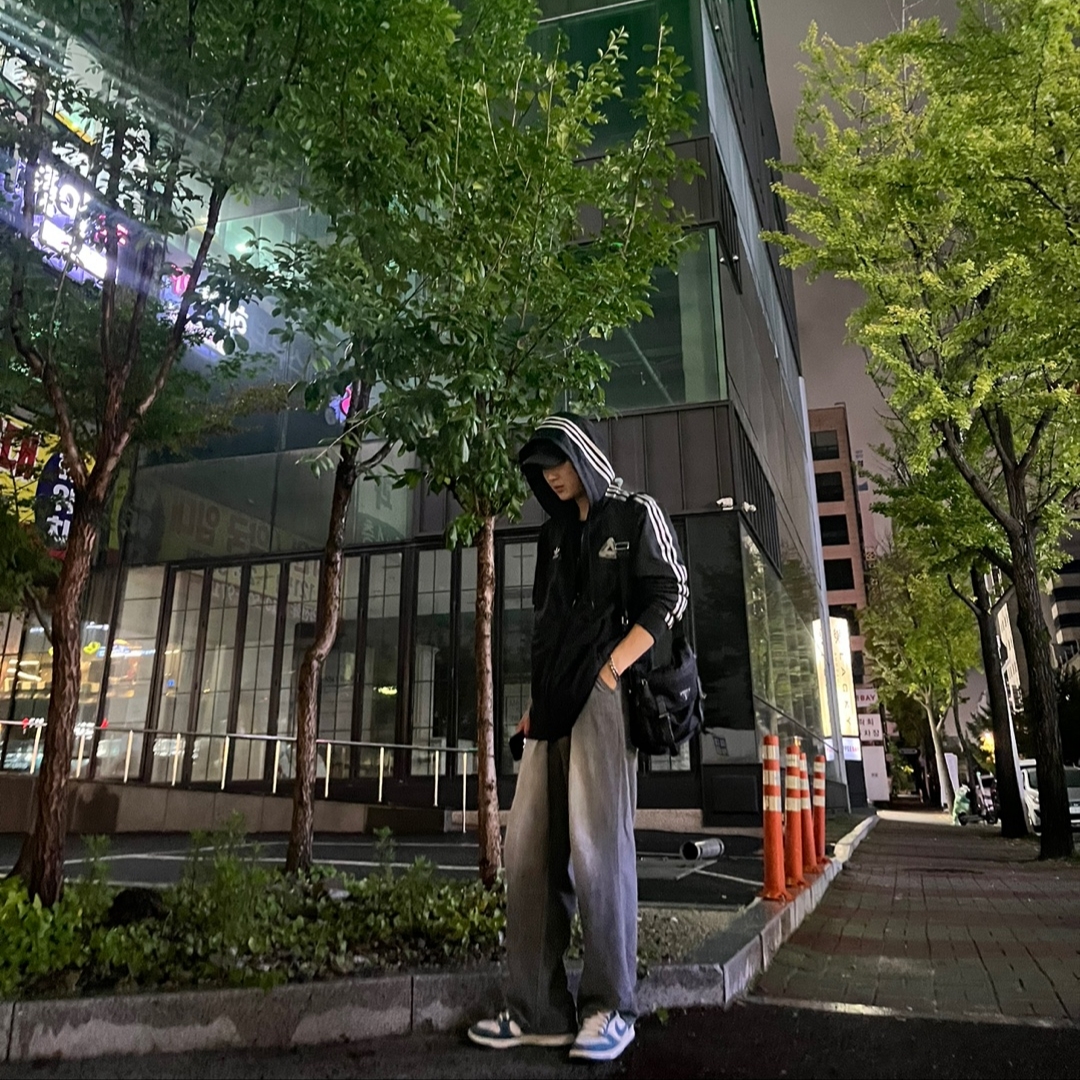 Palace x Adidas Hooded Firebird Track Top Black - 23SS 착용 스타일