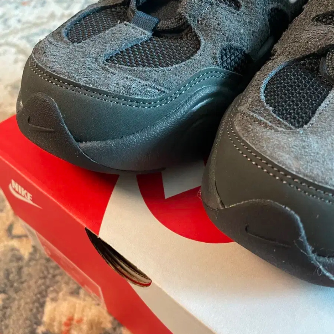 Nike Tech Hera Anthracite Black Light Smoke Grey 착용 스타일 - 4