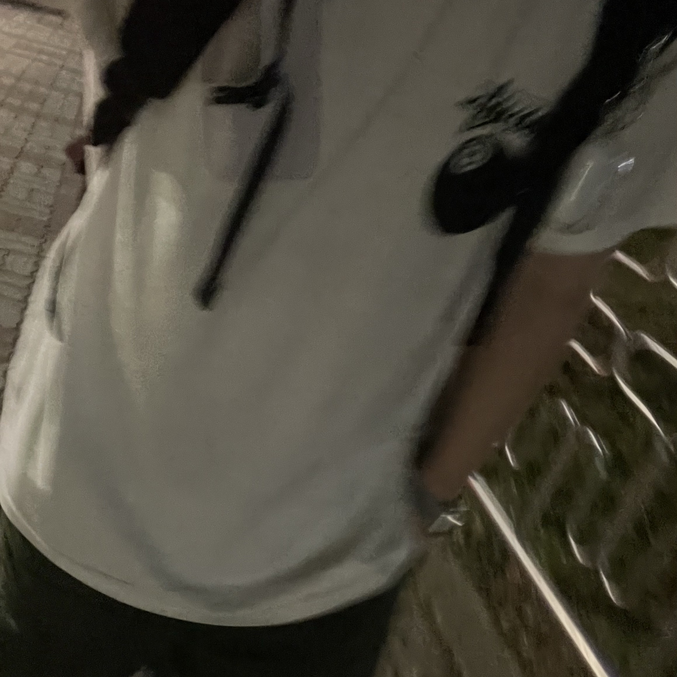 Stussy 8 Ball Pigment Dyed T-Shirt Natural 착용 스타일 - 2