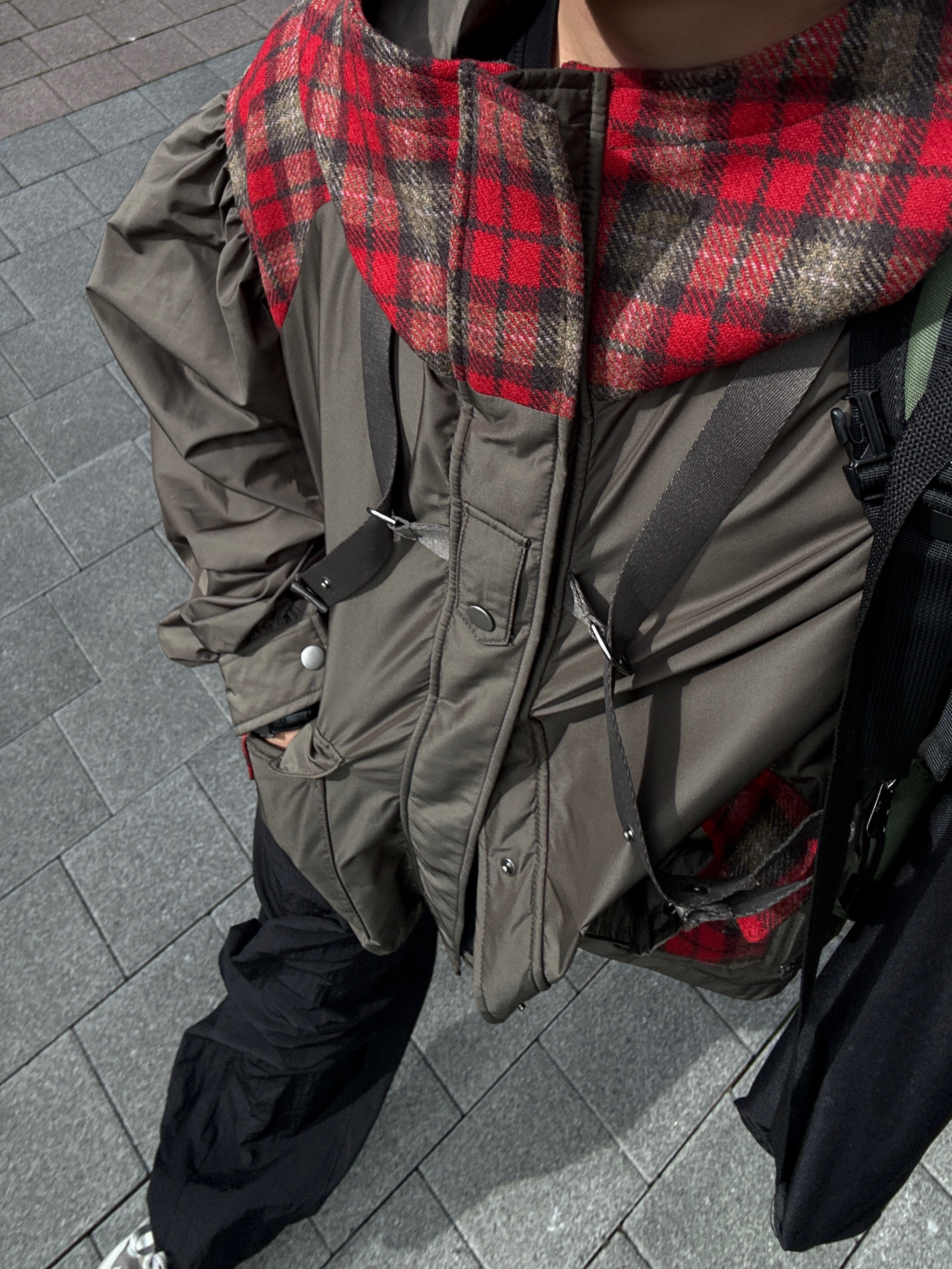 New Balance 991 Made in UK Cream Beige, Amomento Mens Cotton Nylon Fatigue Pants Black - 24FW 착용 스타일 - 1