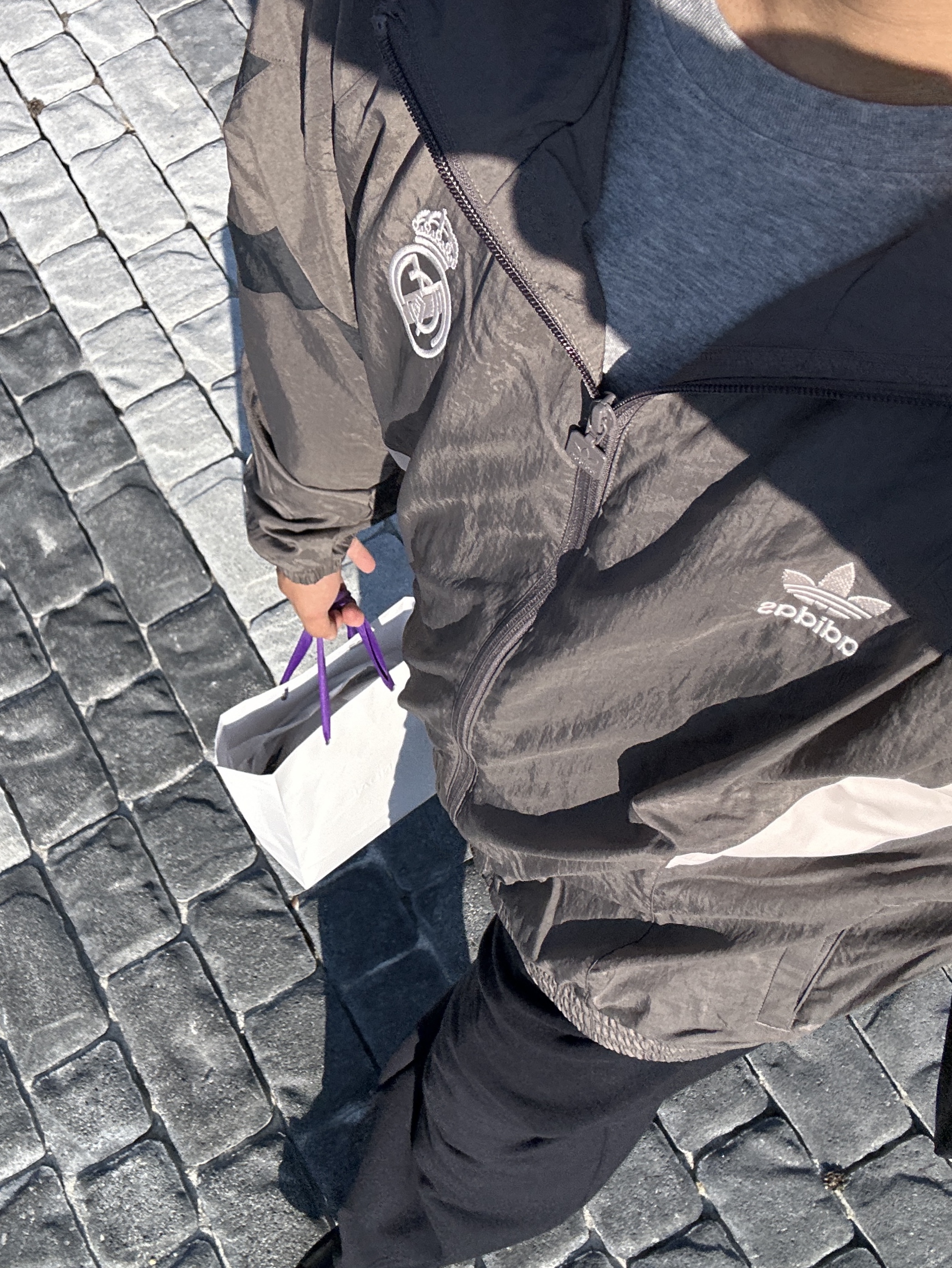 Adidas Real Madrid Originals Track Top Charcoal Grey - KR Sizing 착용 스타일 - 1