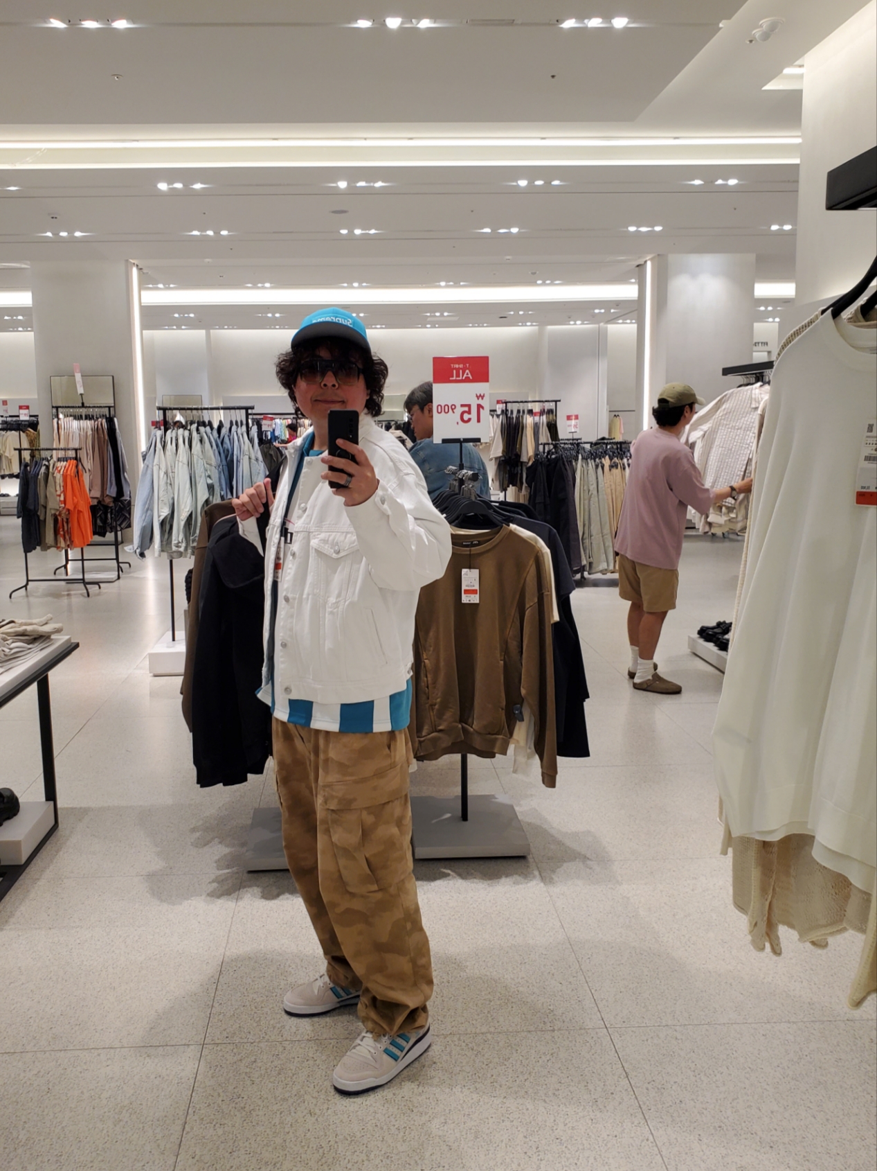 Supreme Box Logo Mesh Back New Era Blue - 23SS, Adidas Trefoil Logo Play Football Graphic S/S Polo T-Shirt Arctic Fusion - KR Sizing 착용 스타일 - 1