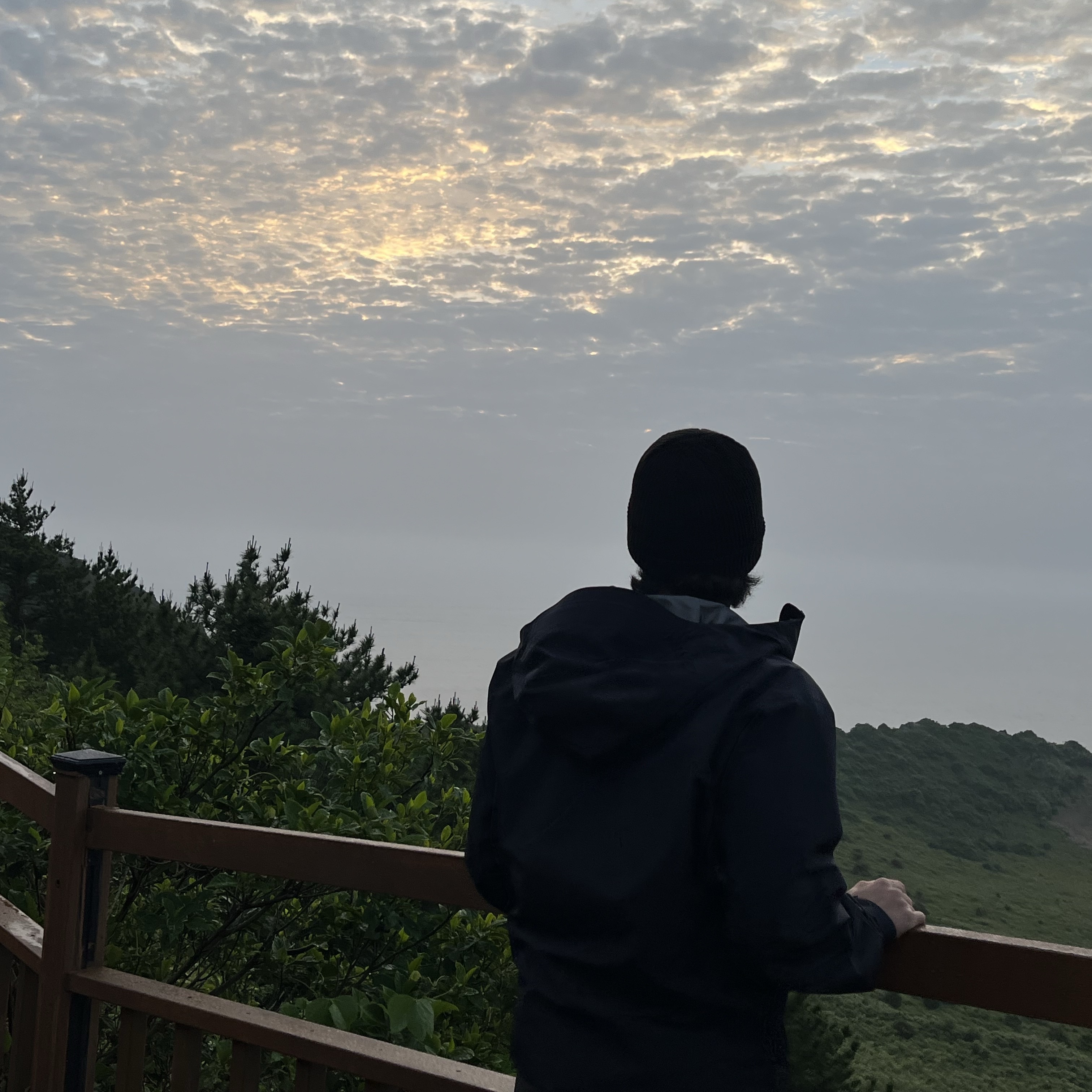 Arc'teryx Beta LT Jacket Black 착용 스타일