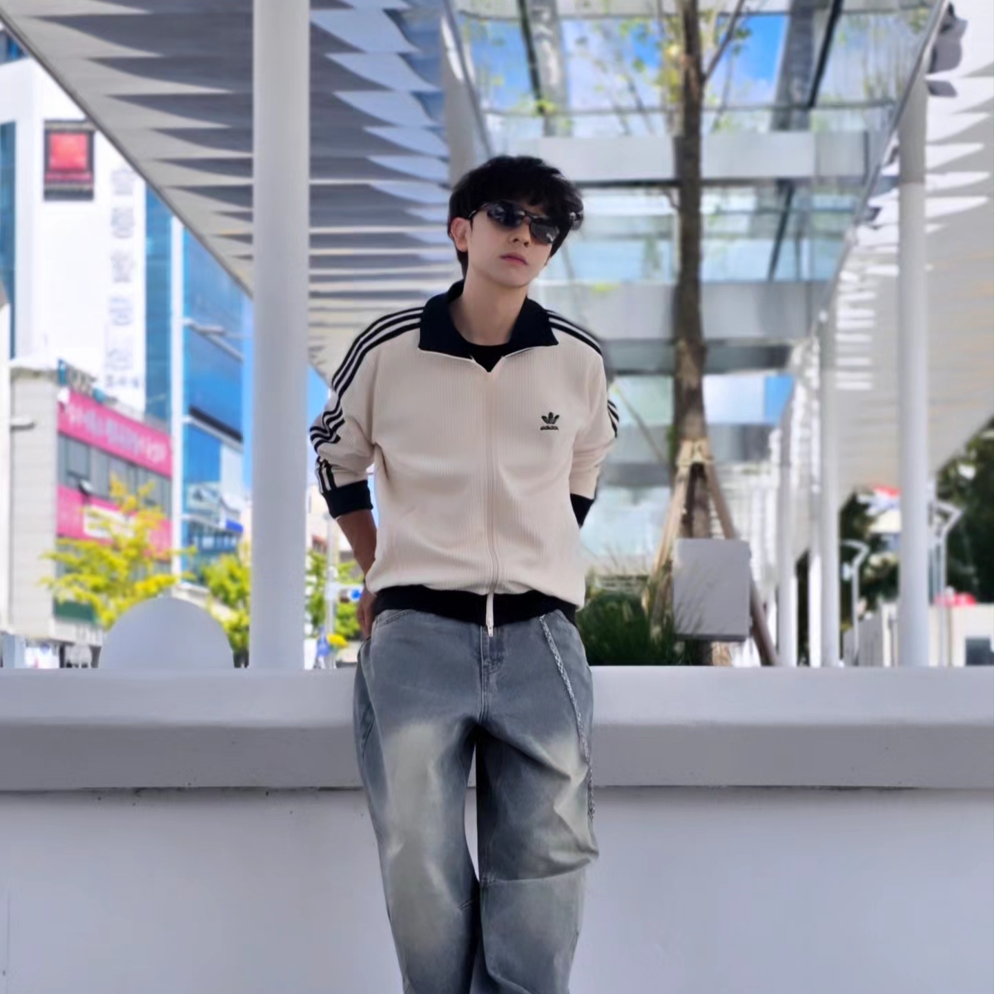 Adidas Waffle Beckenbauer Track Top Wonder White - KR Sizing, Samsung Galaxy Watch6 44mm LTE Silver (Korean Ver.) 착용 스타일 - 7
