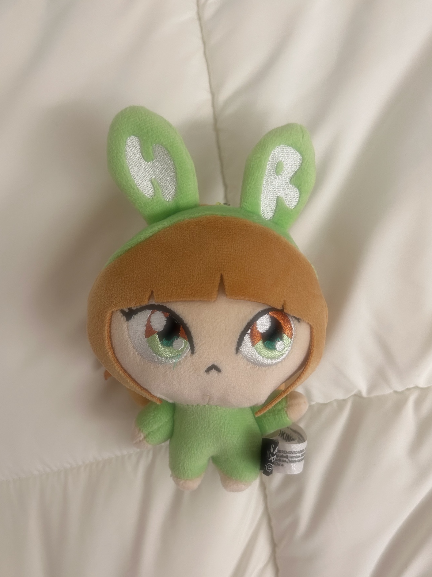 NewJeans x Murakami Plush Keyring Haerin 착용 스타일 - 1
