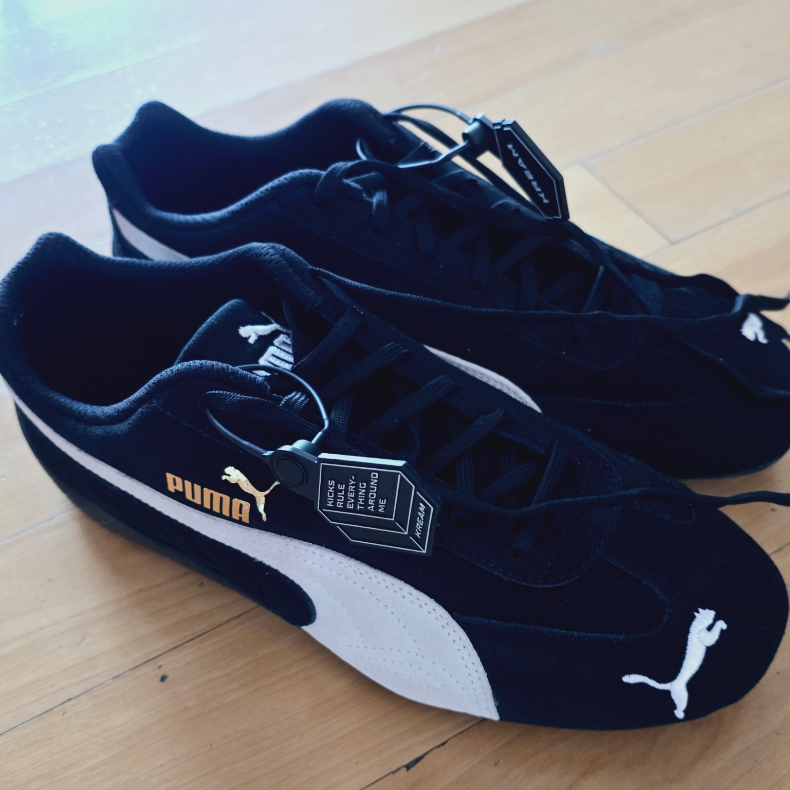 Puma Speedcat LS Black White 착용 스타일 - 2