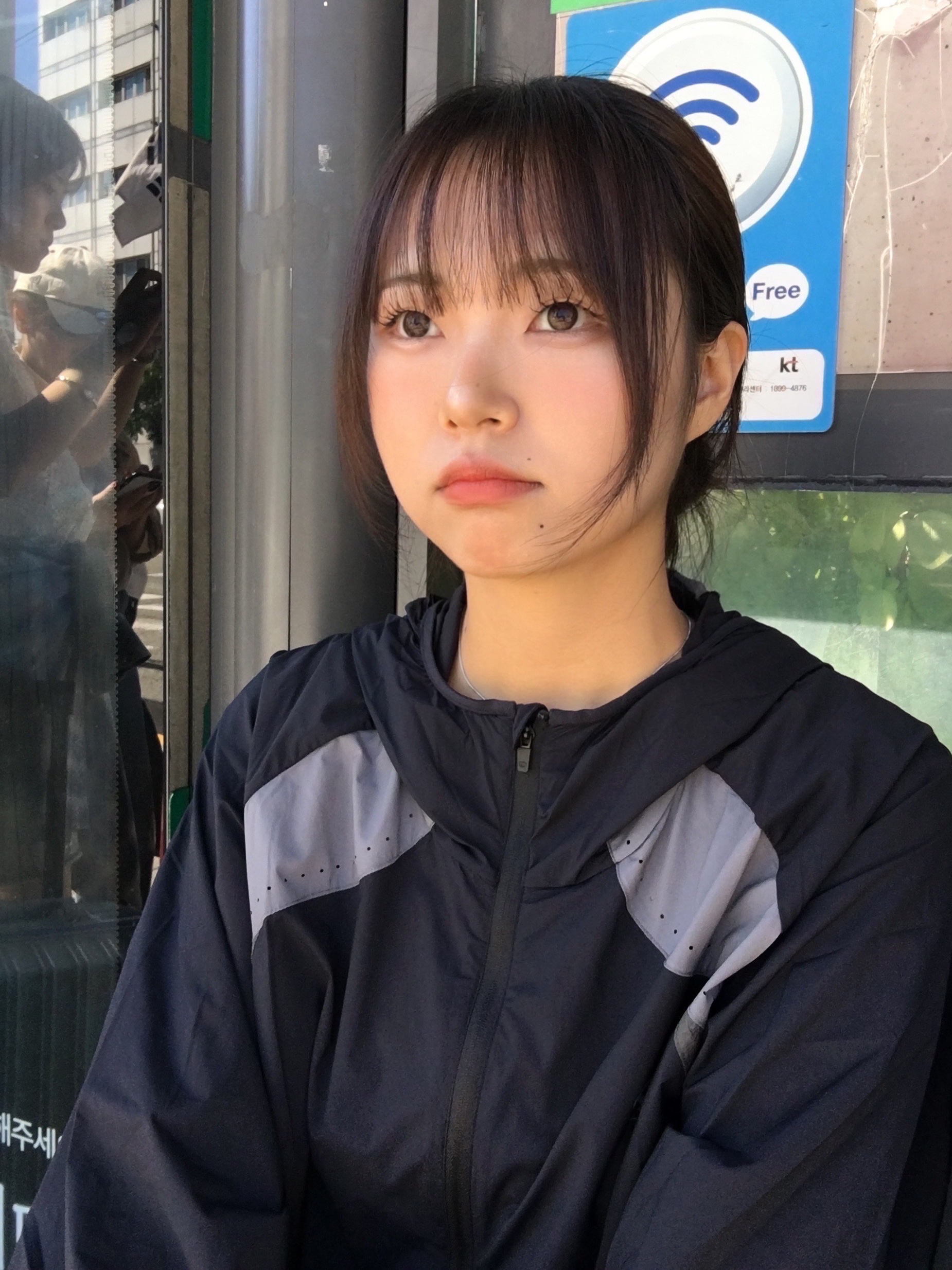 Sansan Gear Running Jacket Black, Adidas Samba OG Black White Gum 착용 스타일 - 4