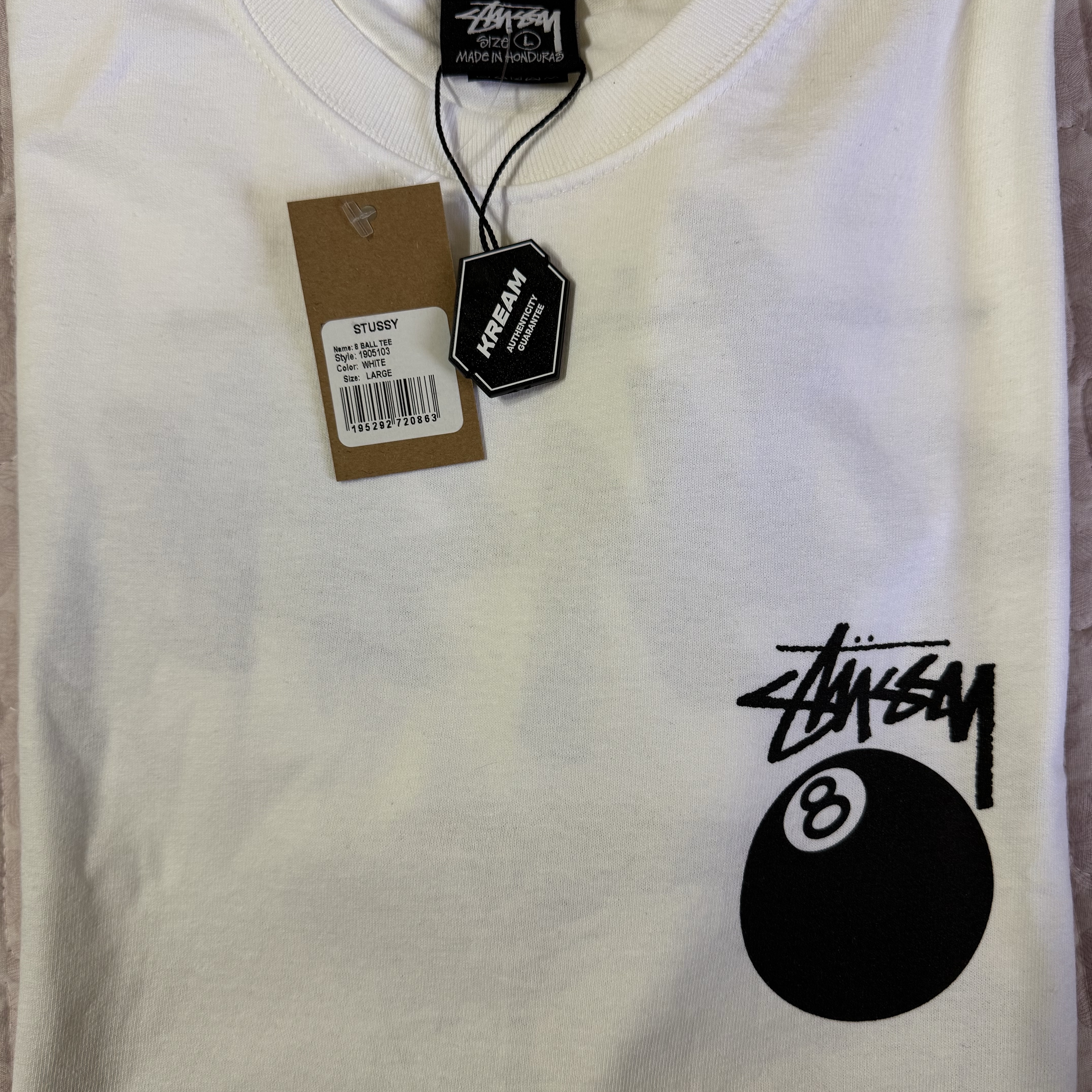 Stussy 8 Ball T-Shirt White 착용 스타일 - 3