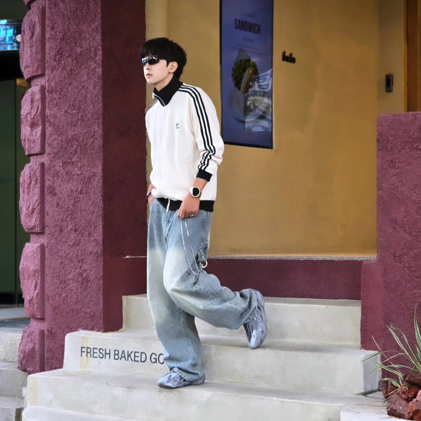 Adidas Waffle Beckenbauer Track Top Wonder White - KR Sizing, Samsung Galaxy Watch6 44mm LTE Silver (Korean Ver.) 착용 스타일 - 4