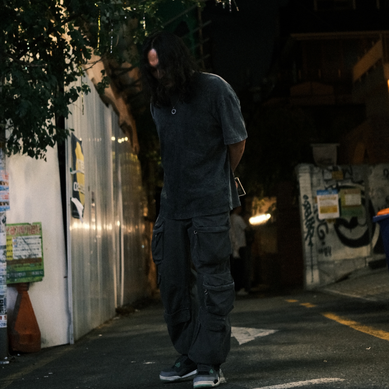 Jordan 4 Retro Green Glow, Zara Utility Pocket Jeans Gray 착용 스타일