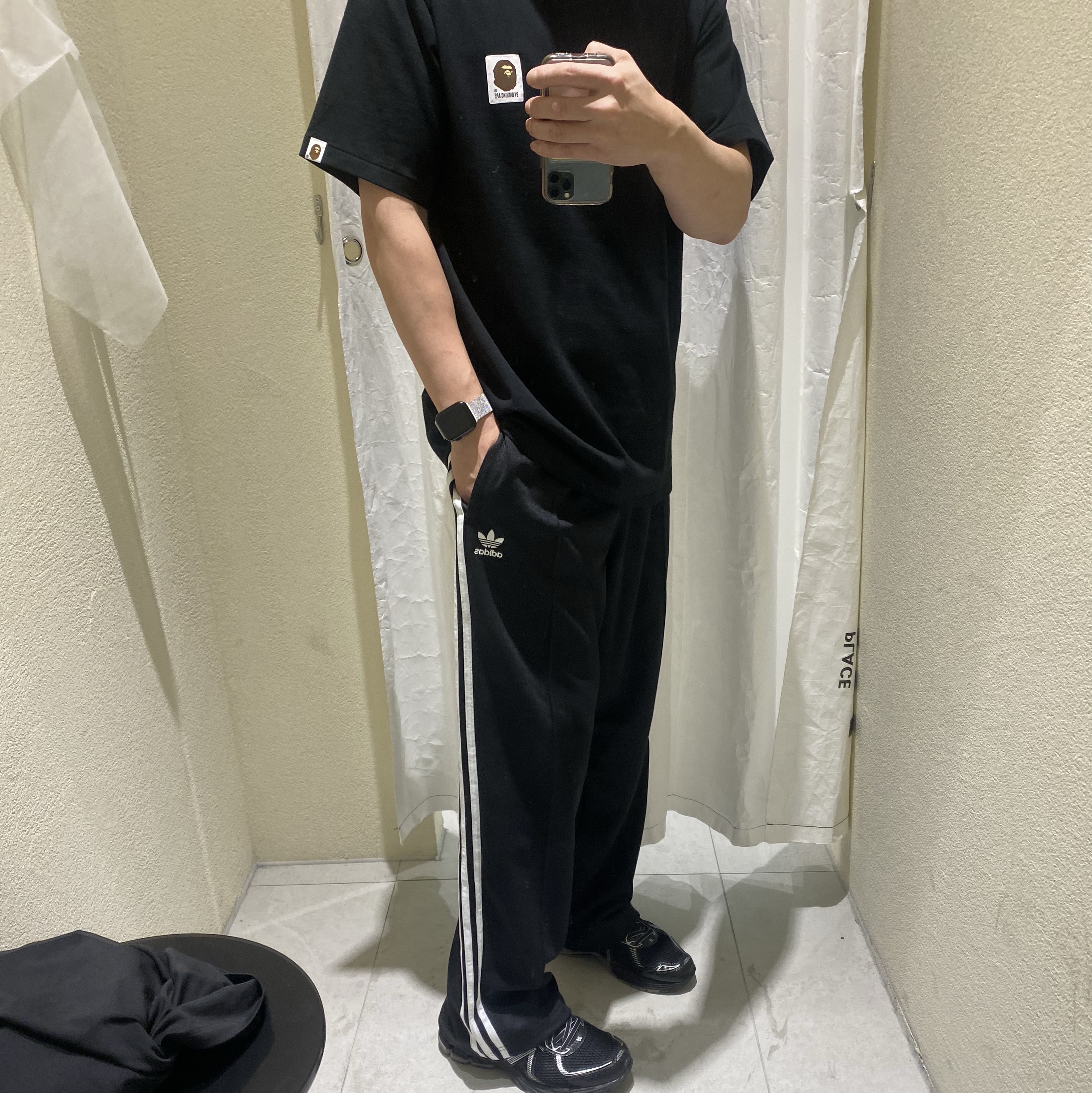 Adidas Adicolor Baggy Fit Firebird Track Pants Black - KR Sizing 착용 스타일