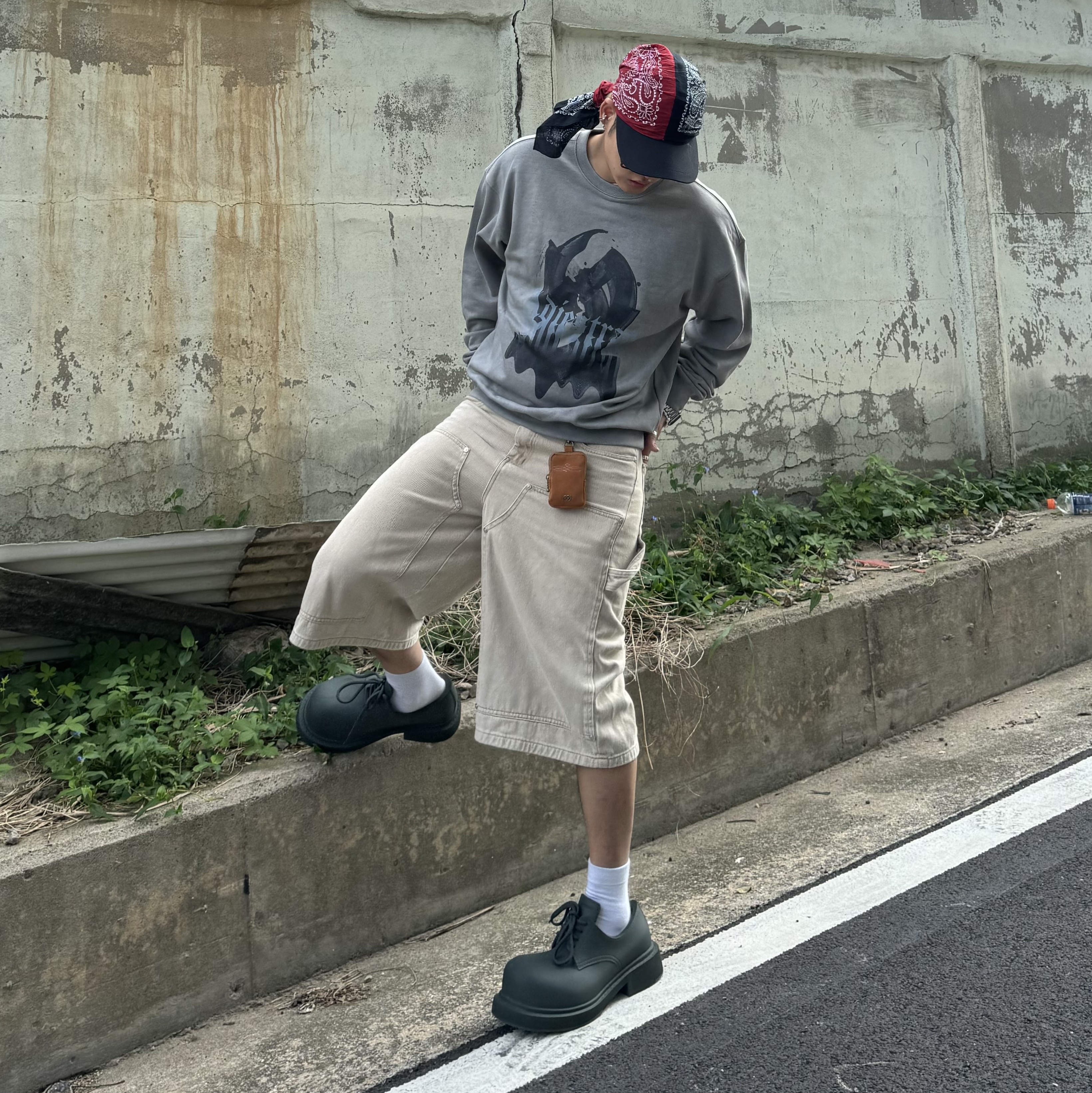 Balenciaga Steroid Derby Dark Green 착용 스타일