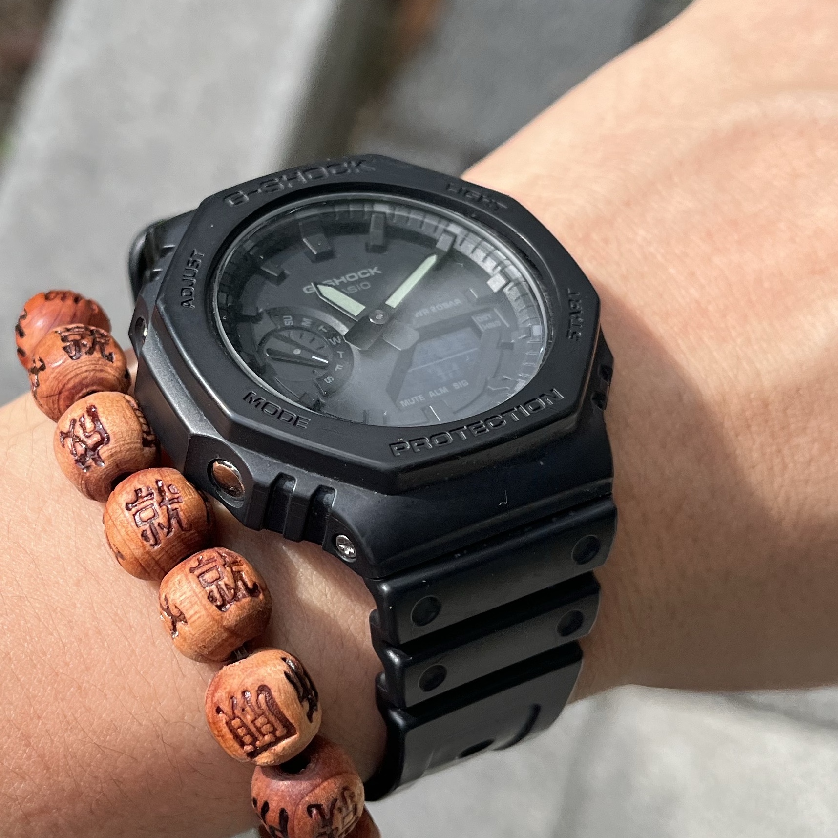 Casio G-Shock GA-2100-1A1 착용 스타일