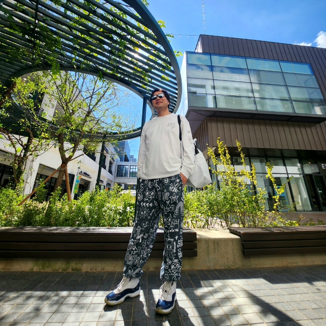 Jordan 11 Retro Win Like 82 UNC, Nike ACG Ralph Steadman Long Sleeve T-Shirt Summit White - Asia 착용 스타일